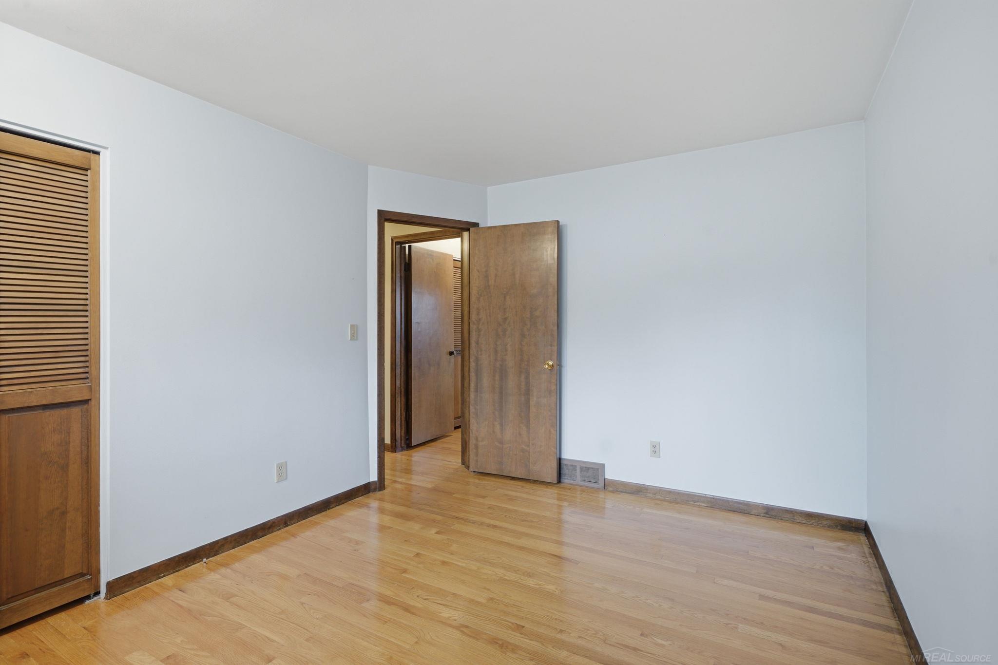 54895 Starlite Drive