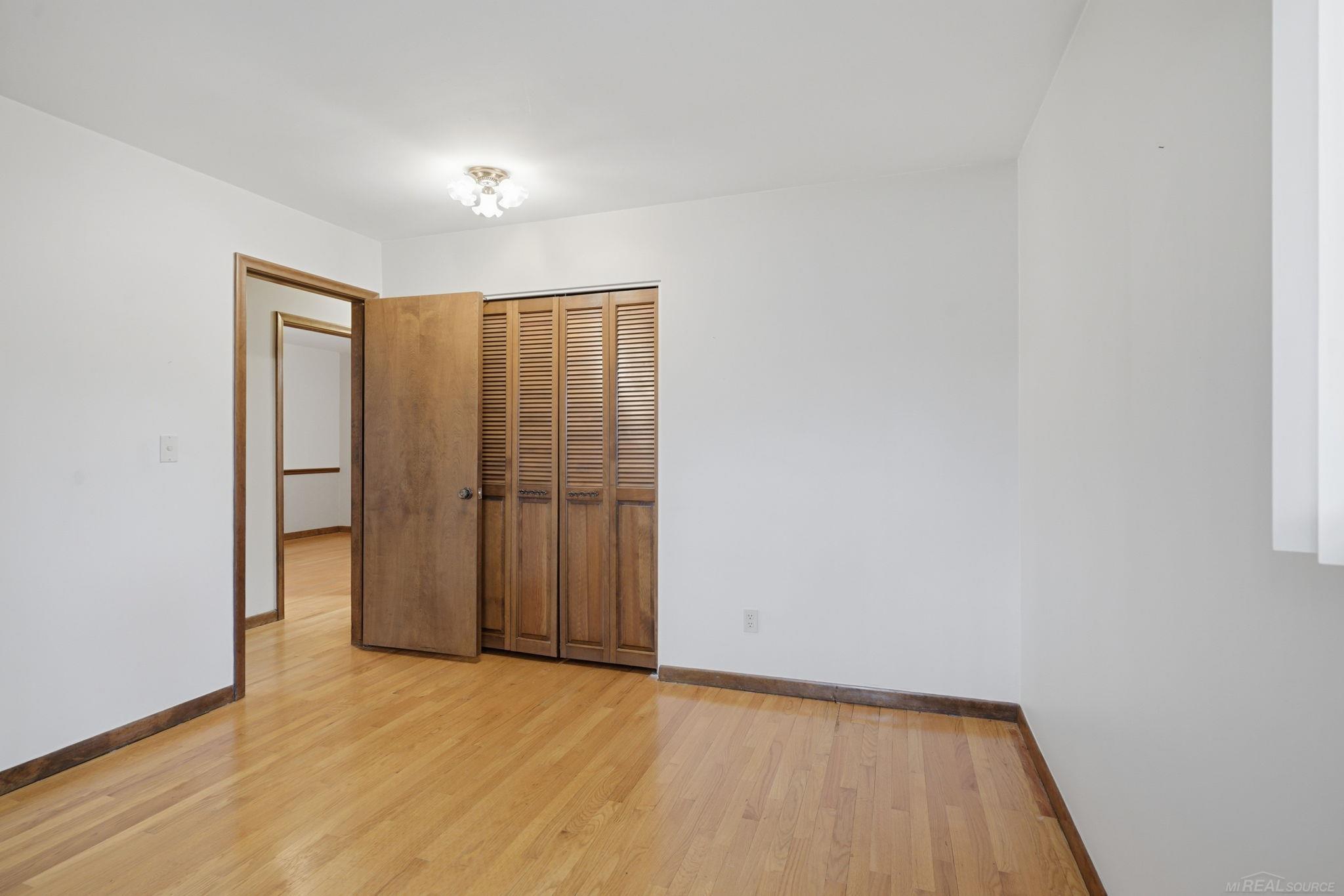 54895 Starlite Drive