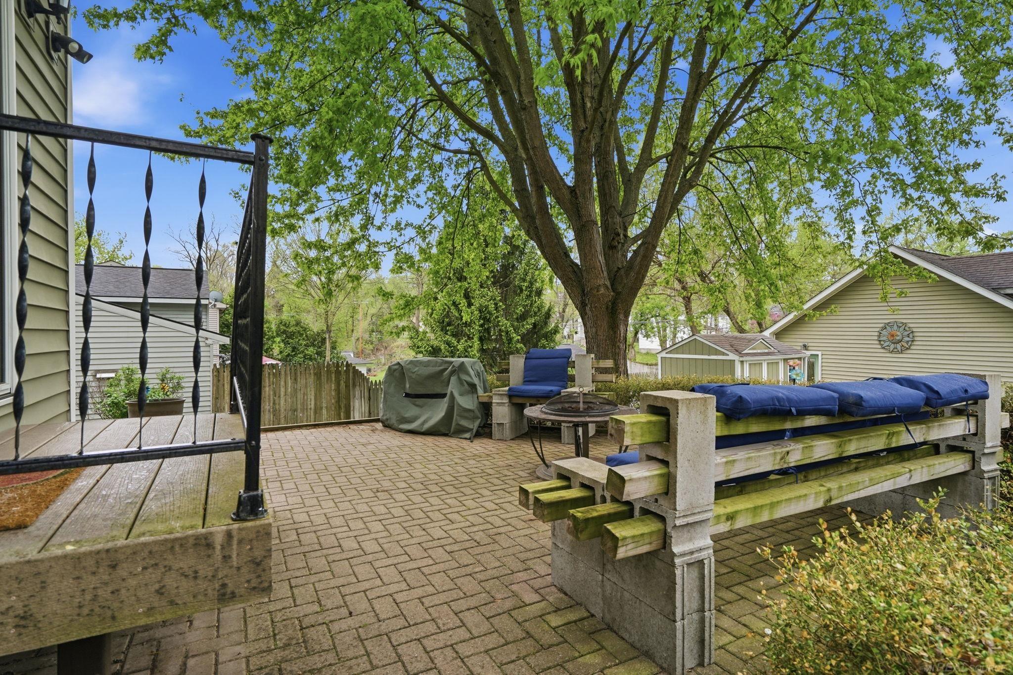 112 S Winding Drive