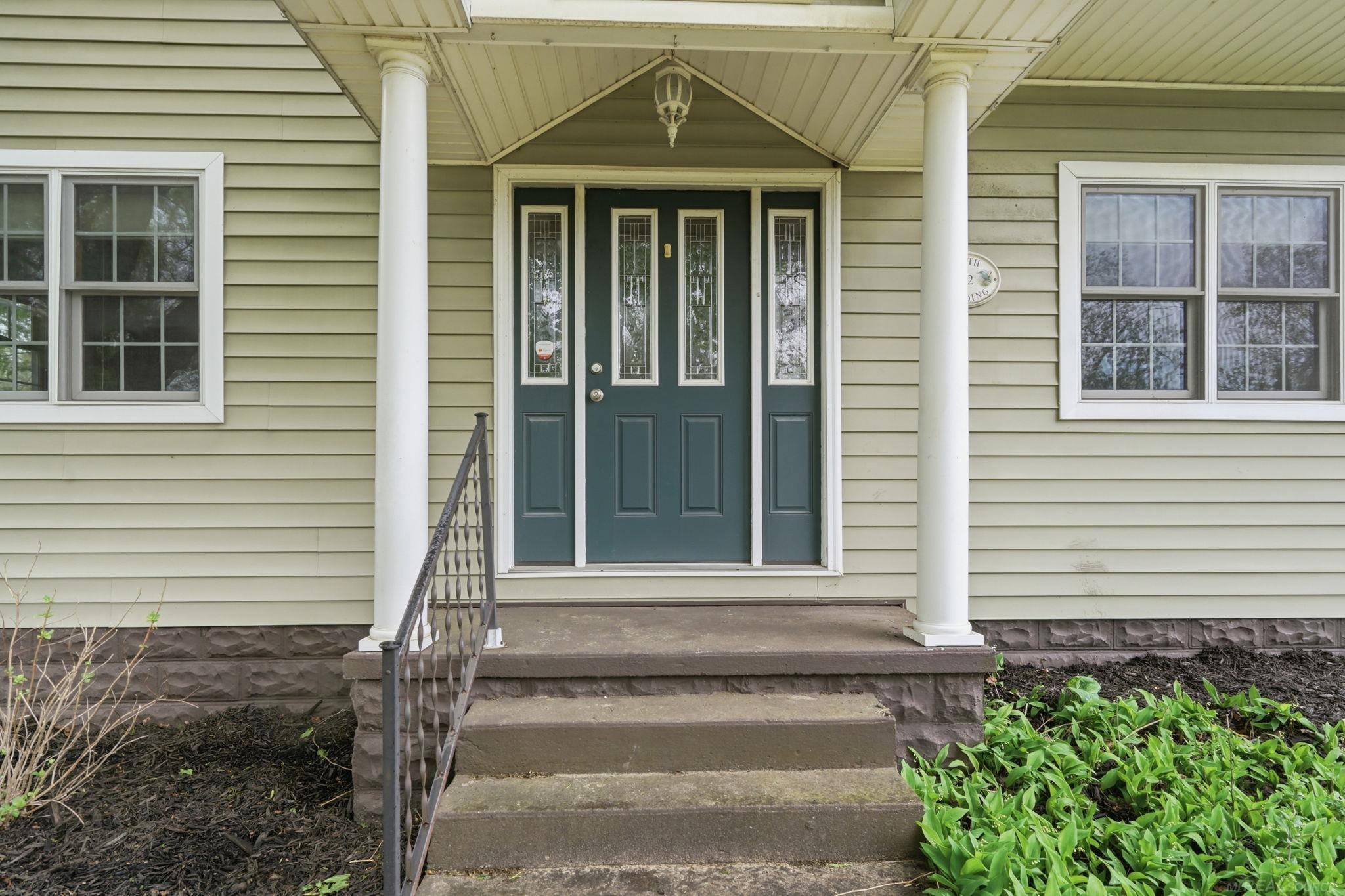 112 S Winding Drive