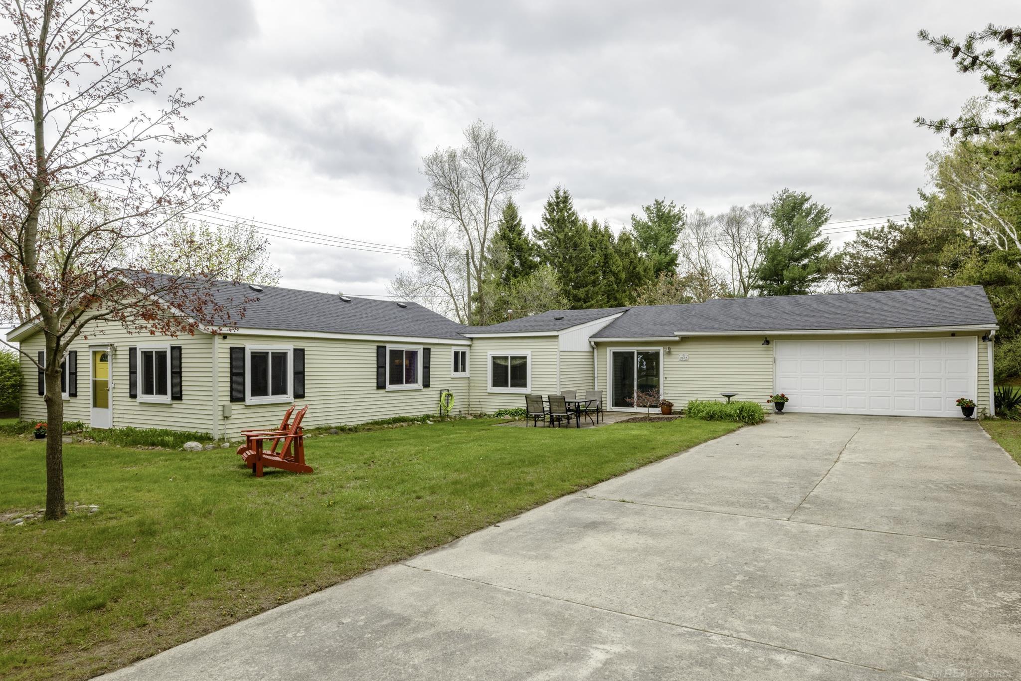 7672 Schroeder Road