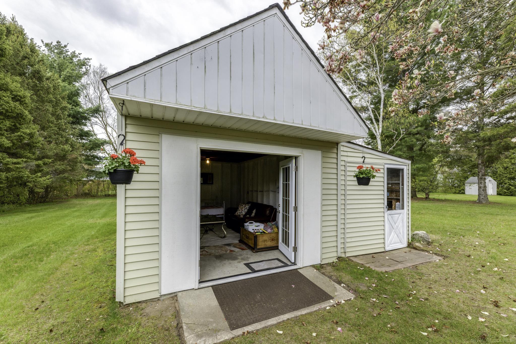 7672 Schroeder Road