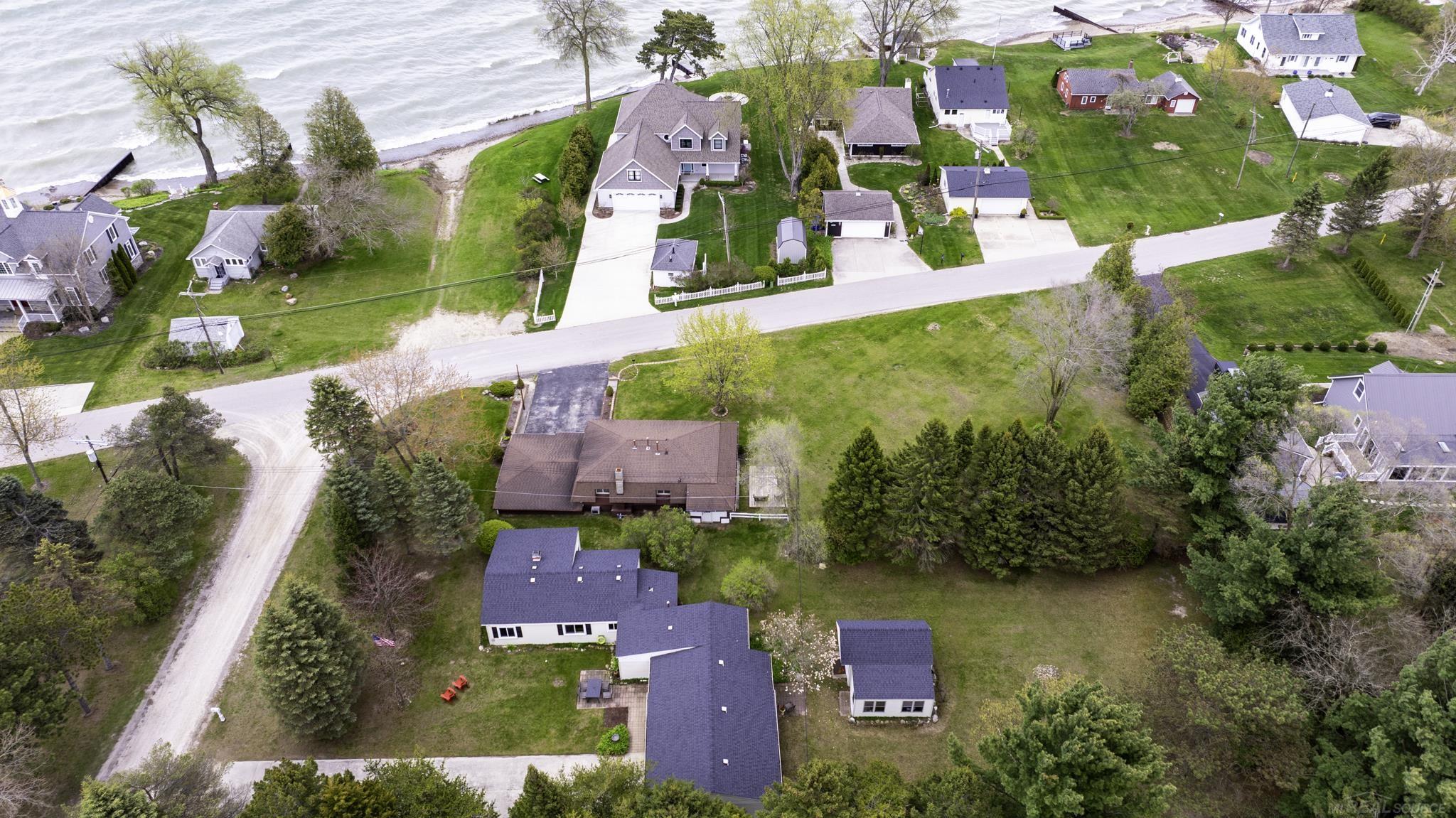 7672 Schroeder Road