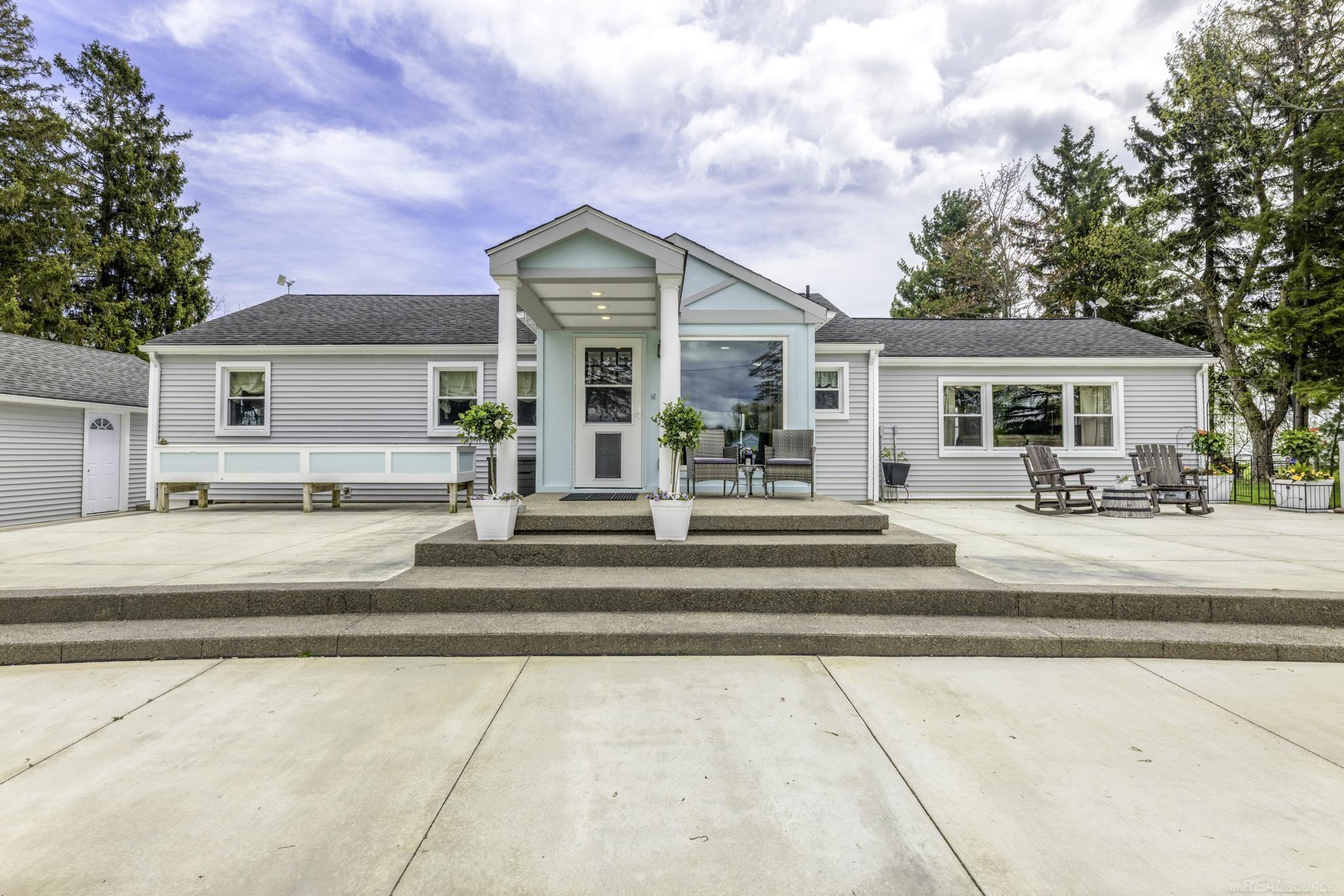 6655 Lakeshore Road