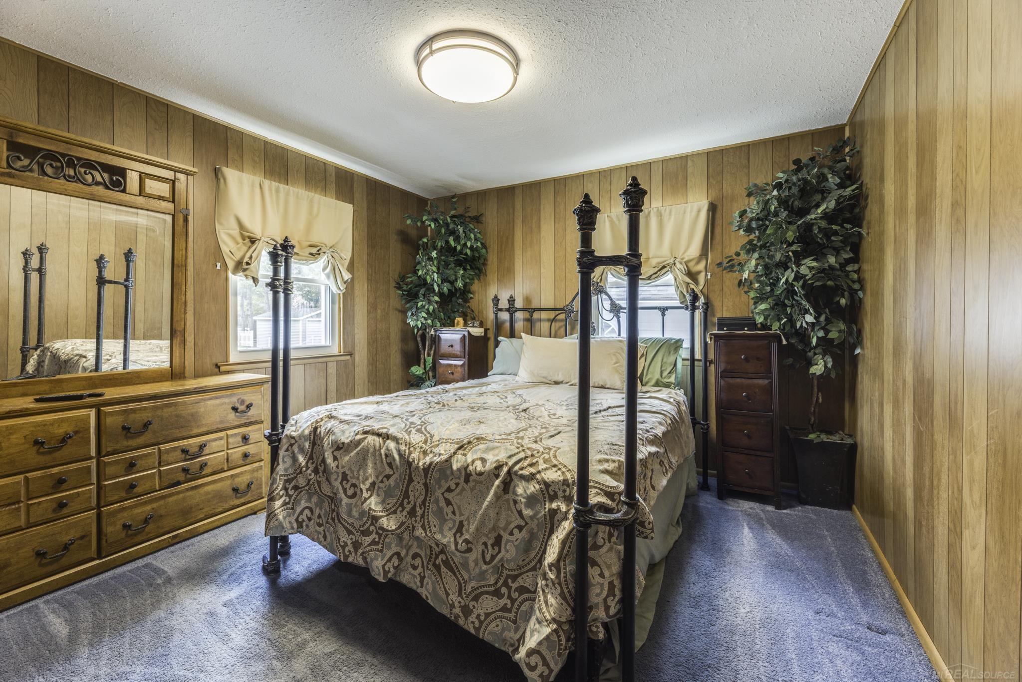 6655 Lakeshore Road