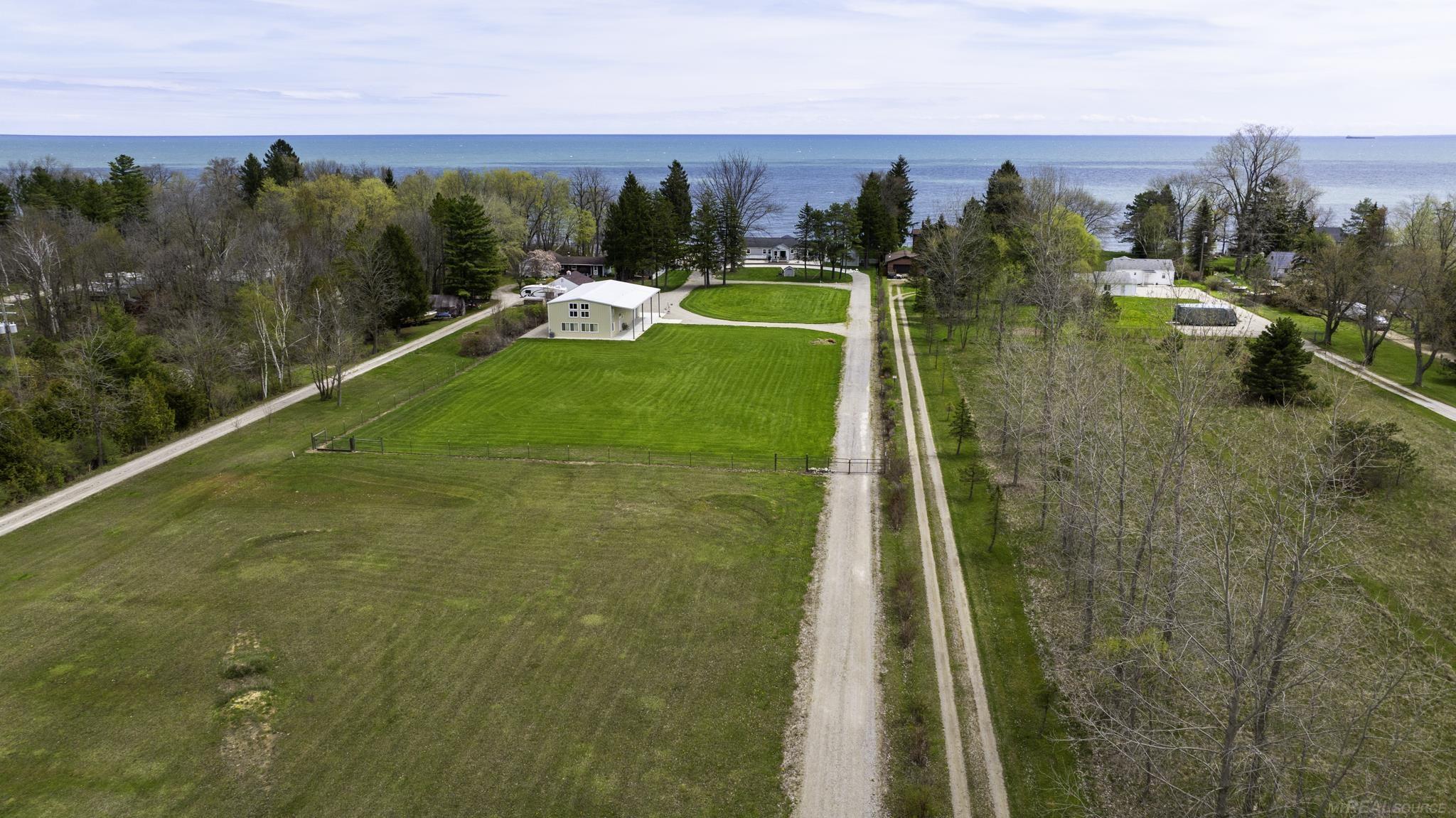6655 Lakeshore Road