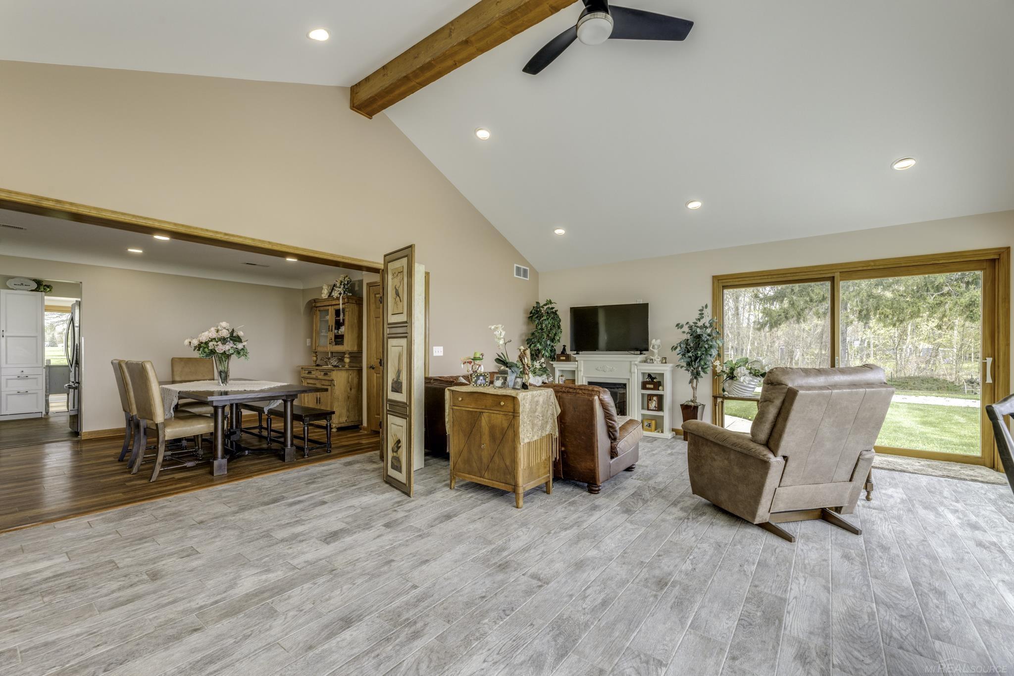 6655 Lakeshore Road