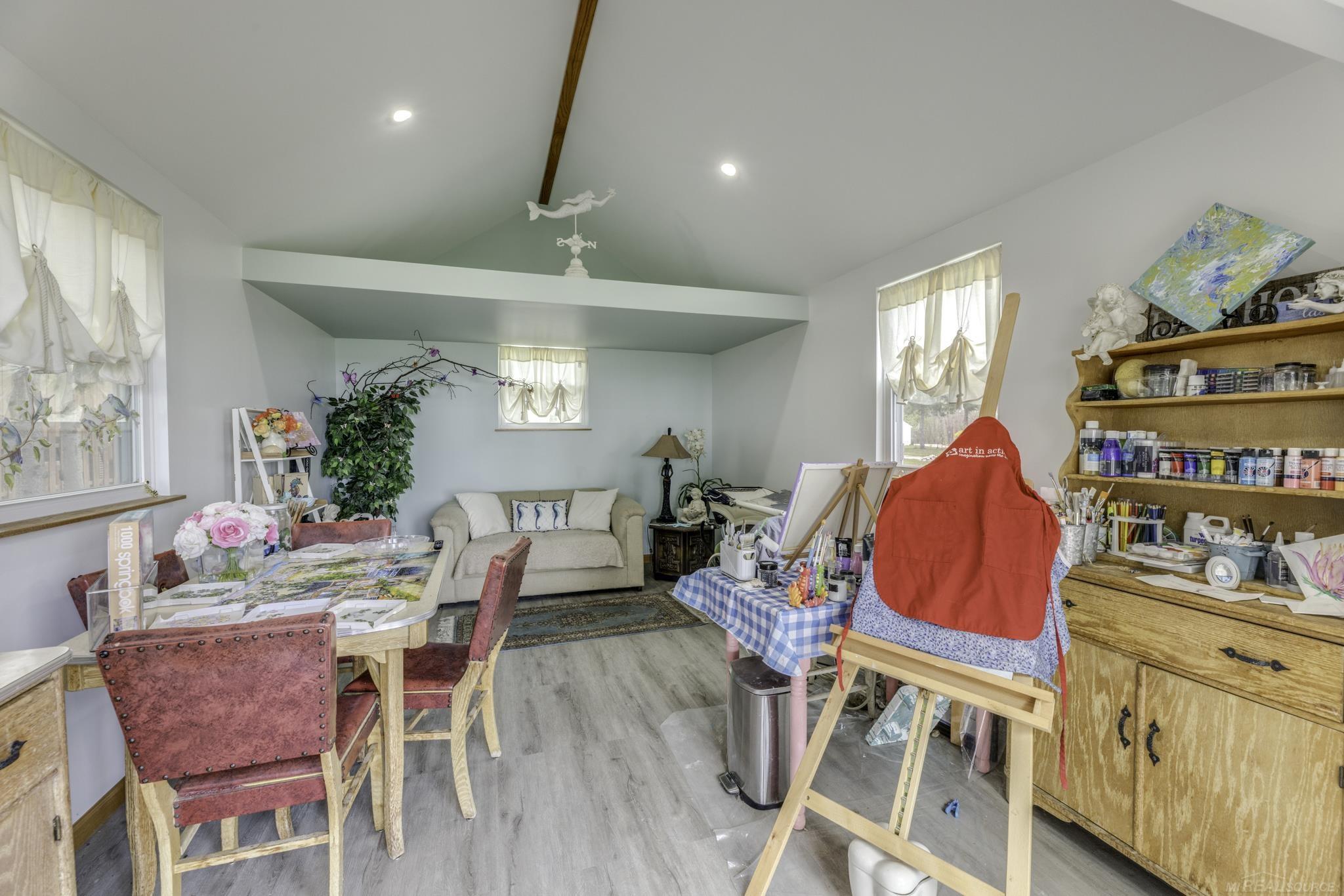 6655 Lakeshore Road