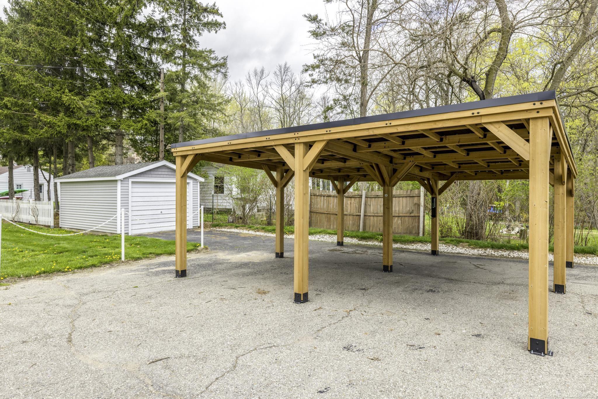6655 Lakeshore Road