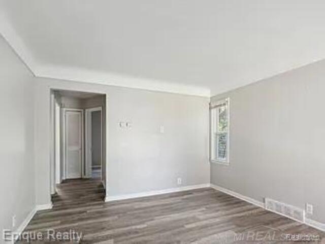 19373 Goulburn Street