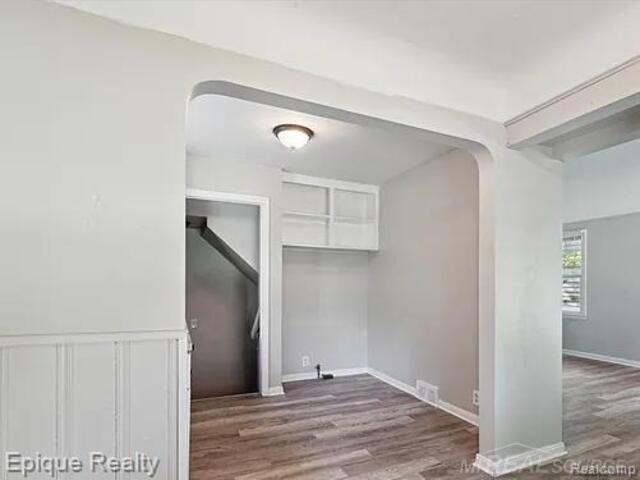 19373 Goulburn Street