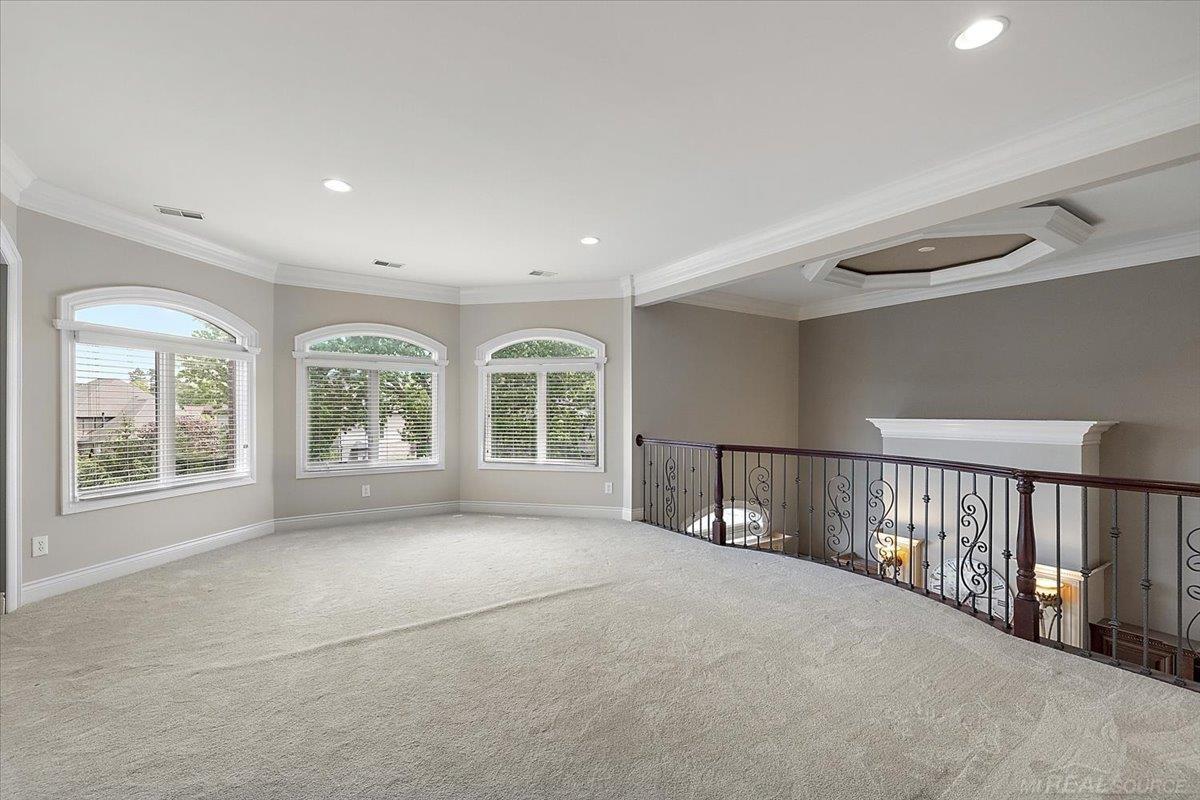 54245 Queensborough Drive