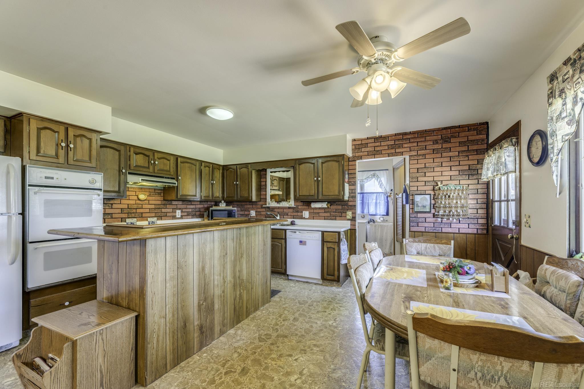7685 Countryside Road
