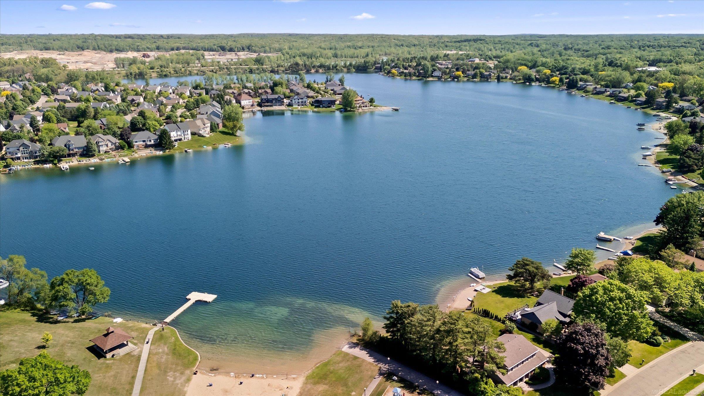 400 Lakes Edge Drive