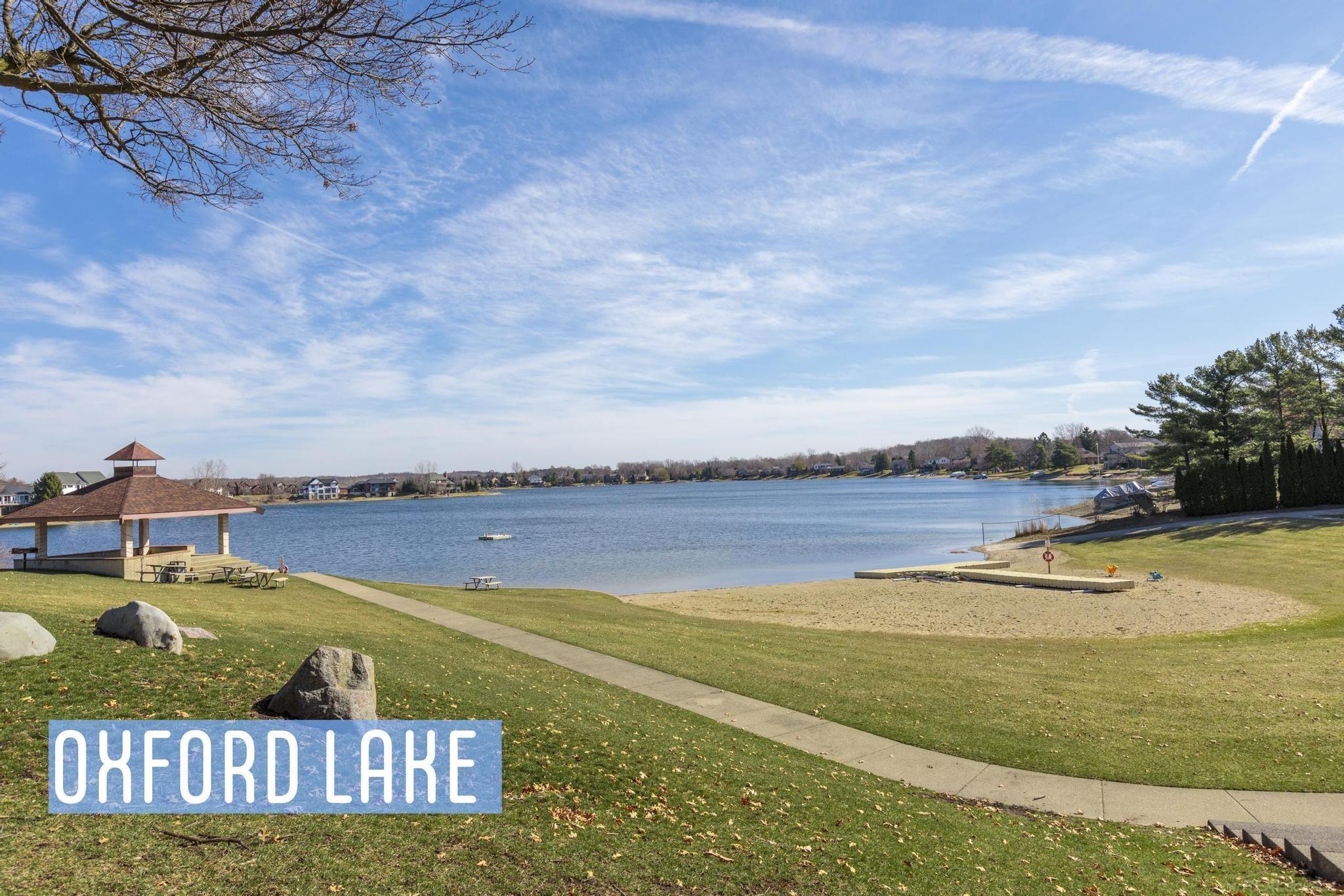 565 Lakes Edge Drive