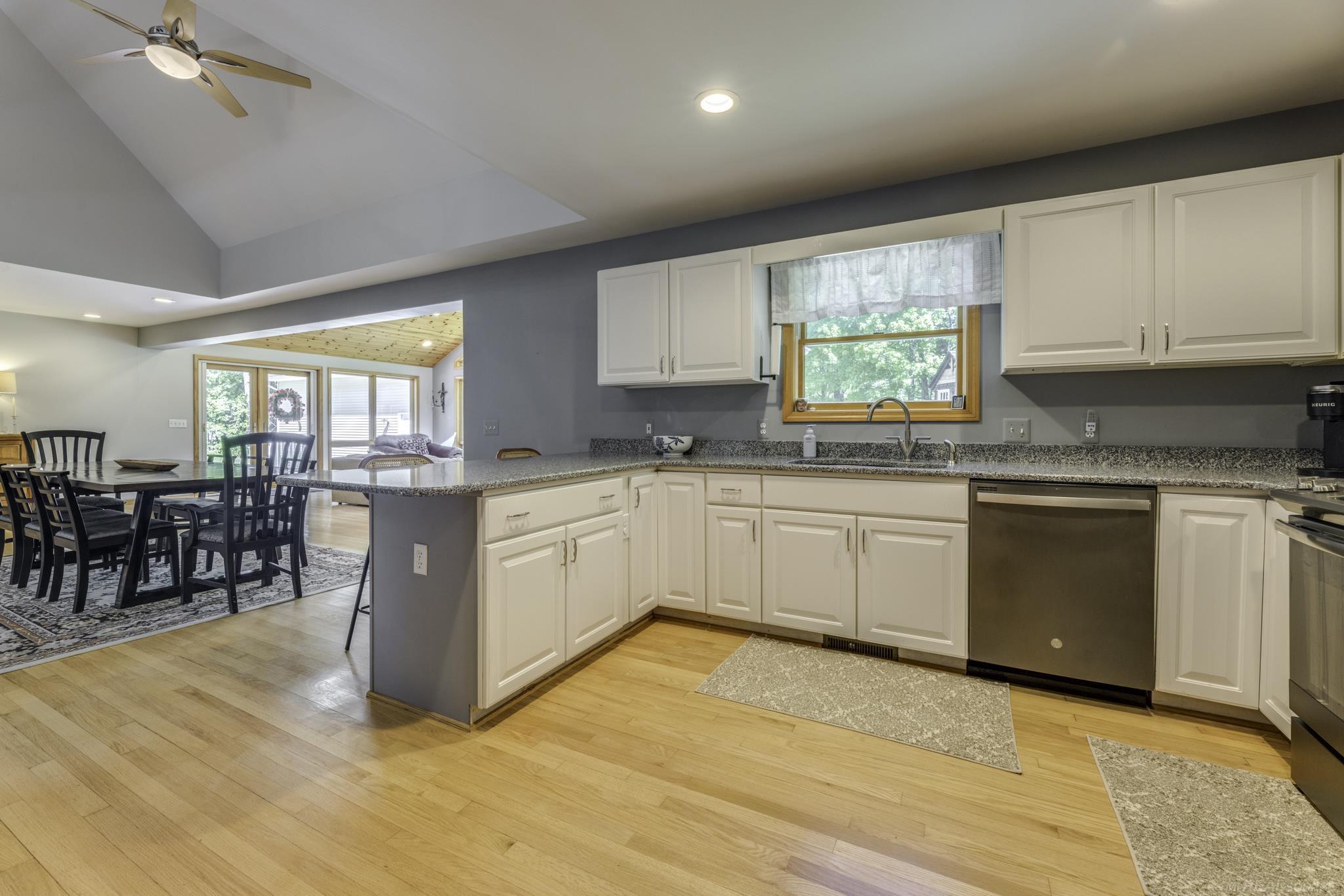 6865 Custer Road
