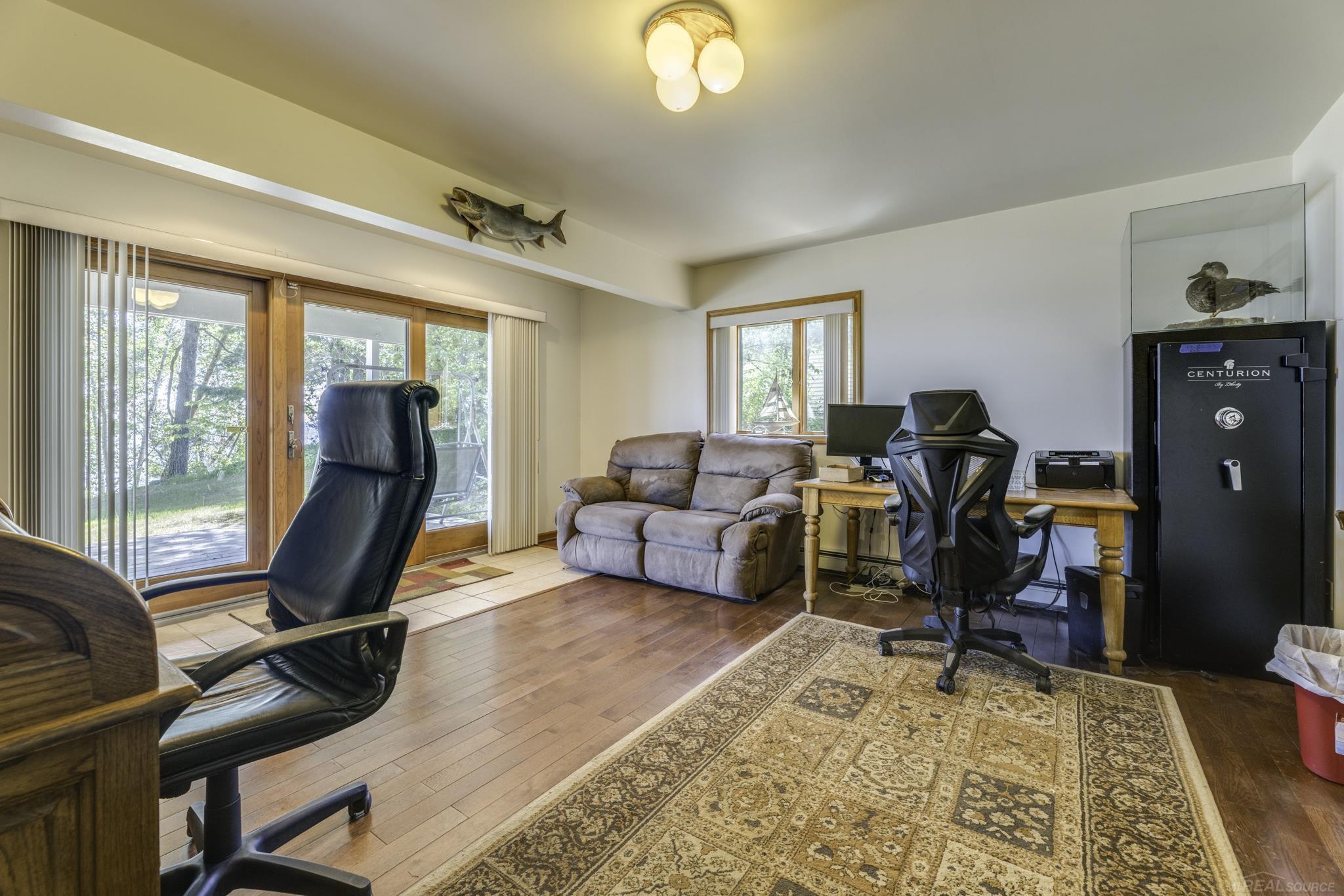3388 N Lakeshore Road