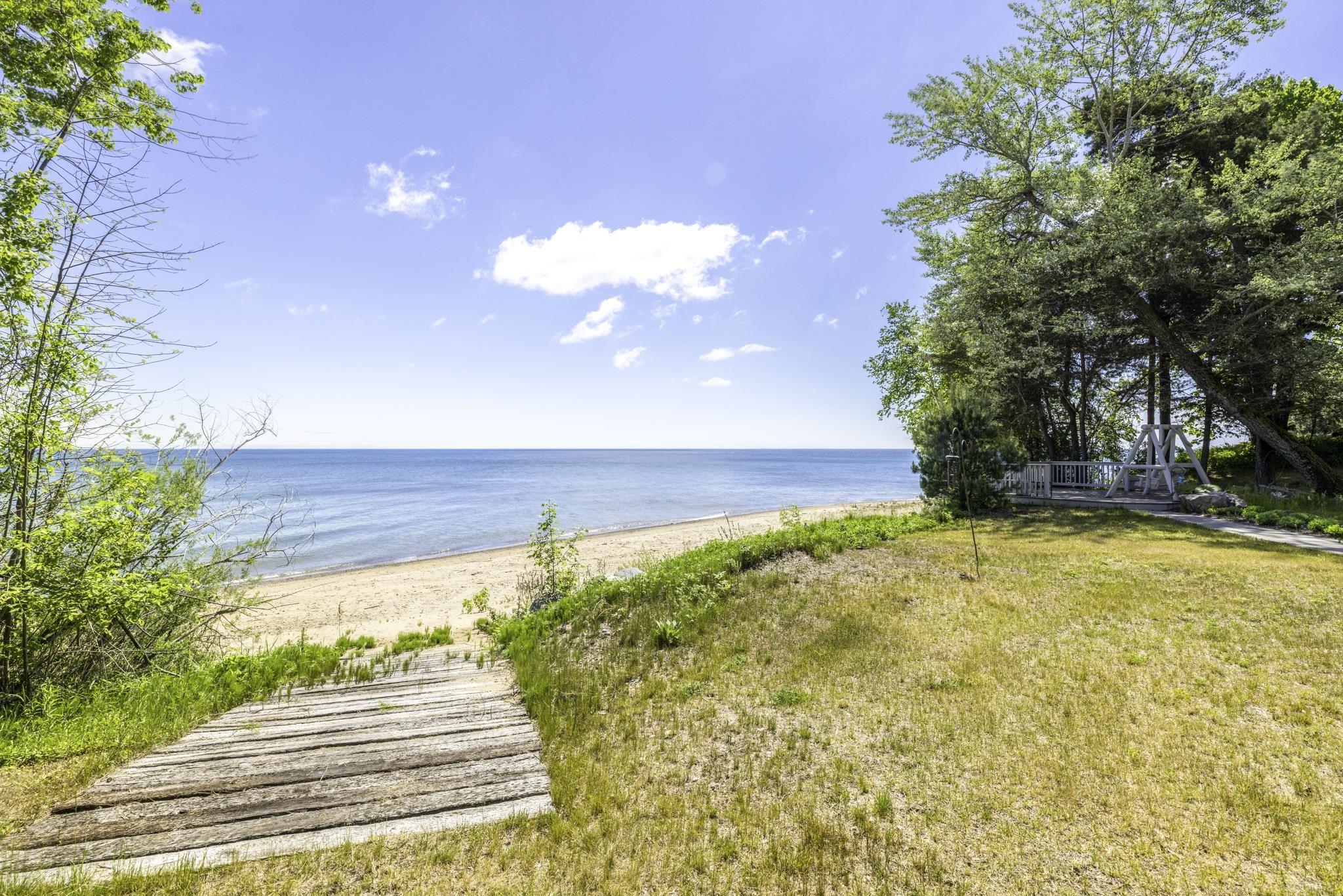 3388 N Lakeshore Road