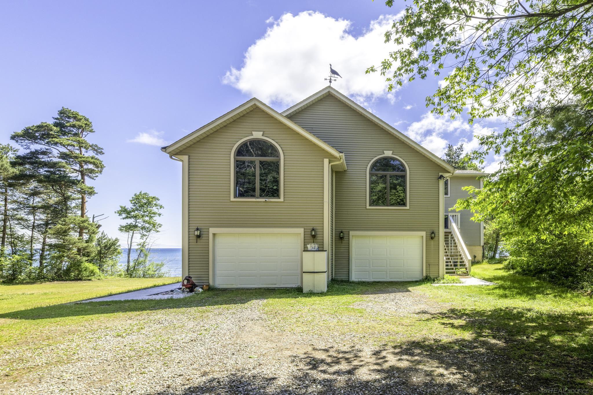 3388 N Lakeshore Road