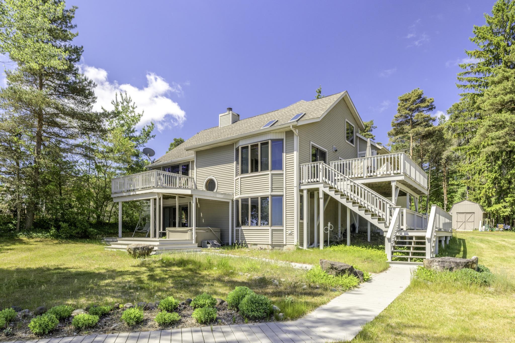 3388 N Lakeshore Road