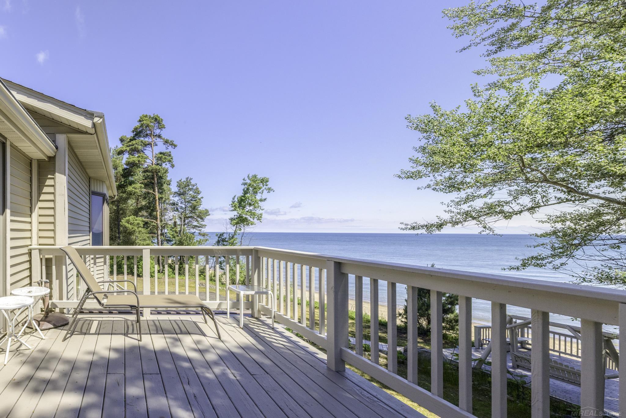 3388 N Lakeshore Road