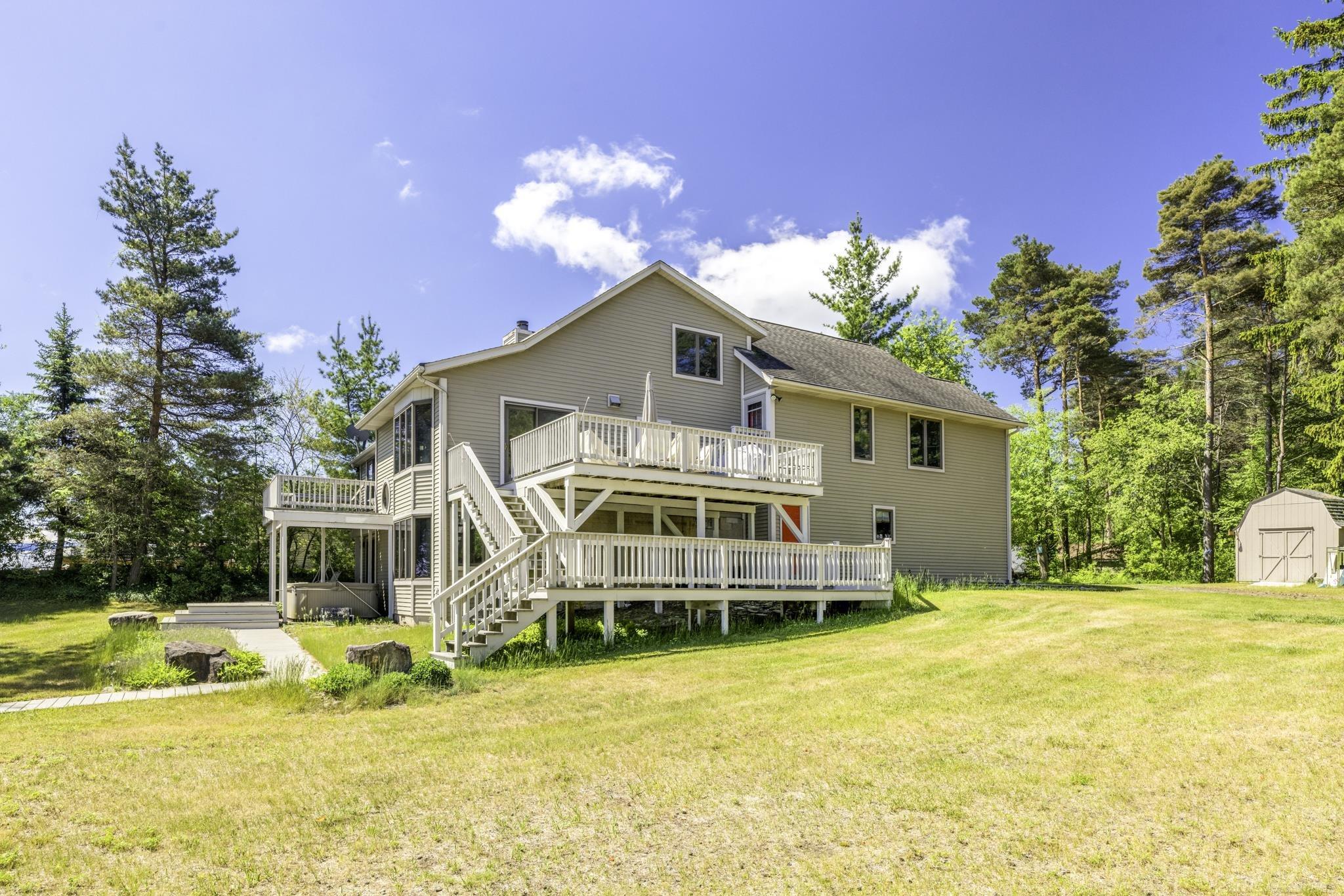 3388 N Lakeshore Road