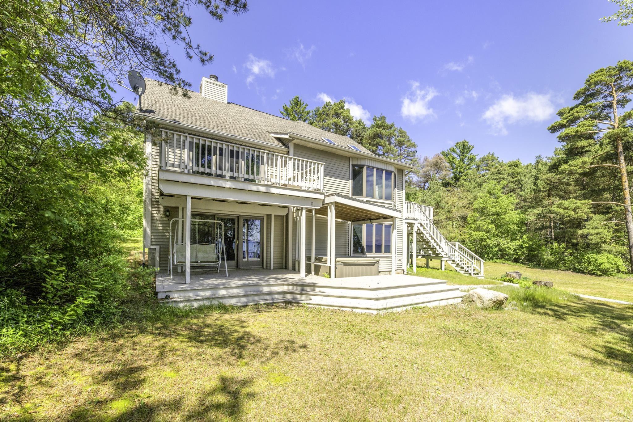 3388 N Lakeshore Road