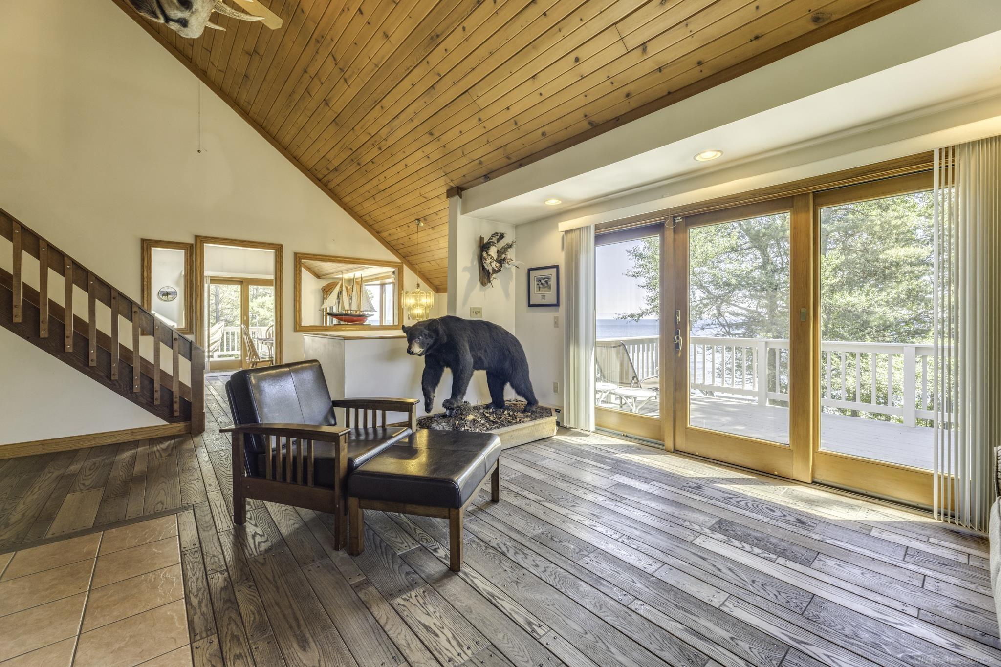 3388 N Lakeshore Road