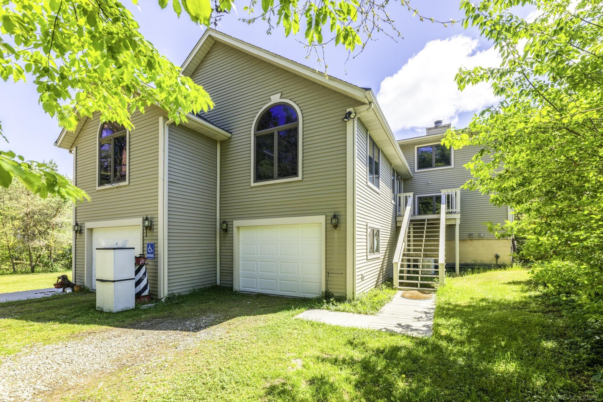 3388 N Lakeshore Road