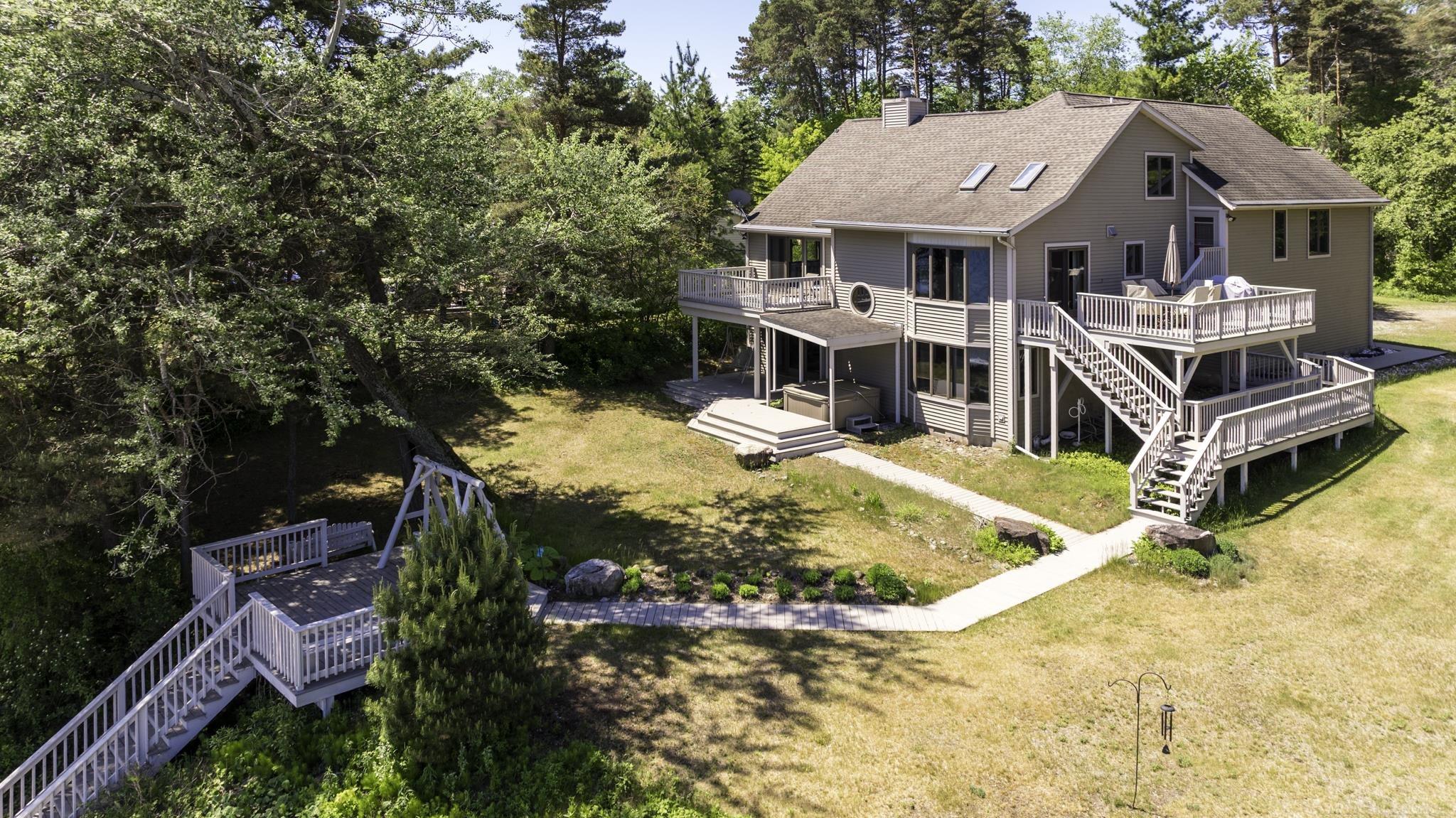 3388 N Lakeshore Road