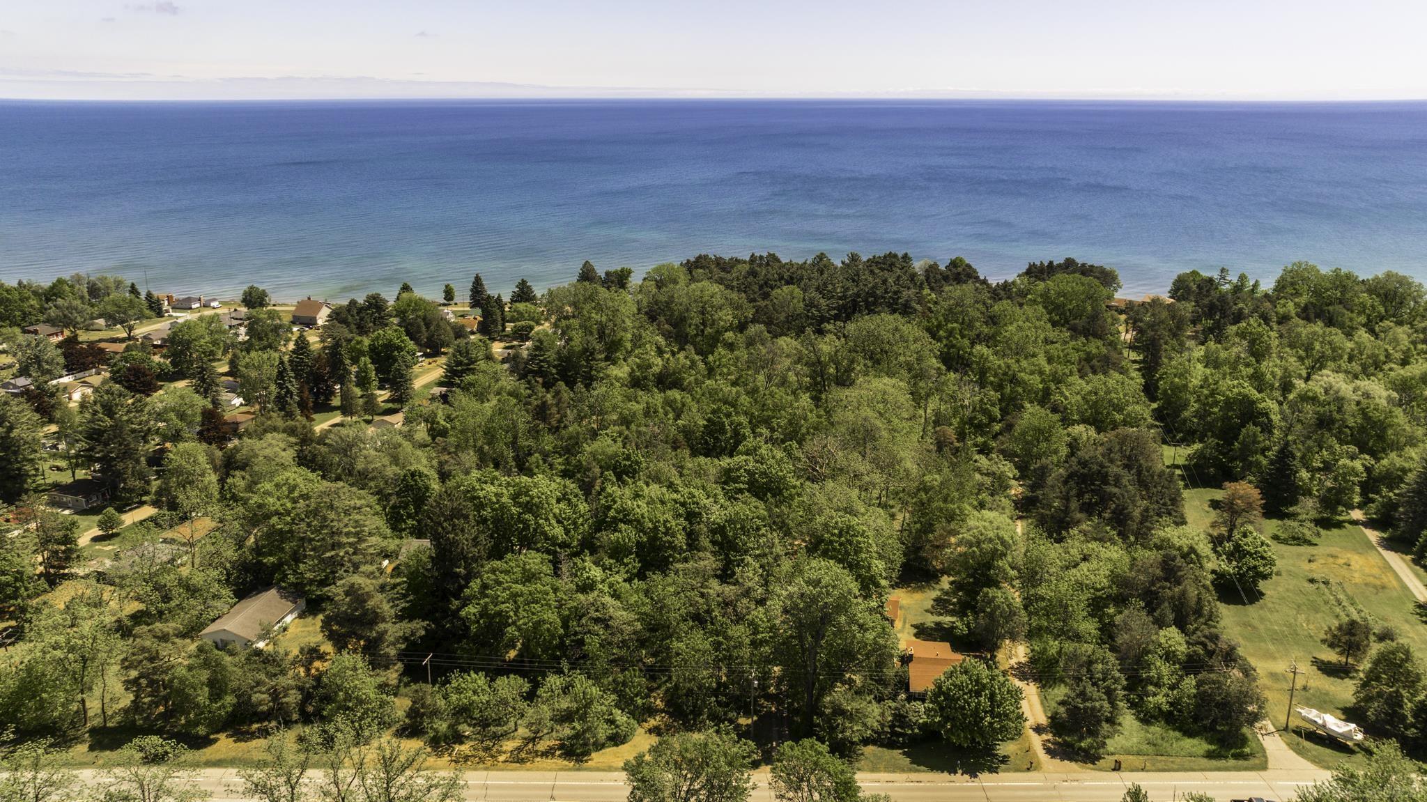 3388 N Lakeshore Road