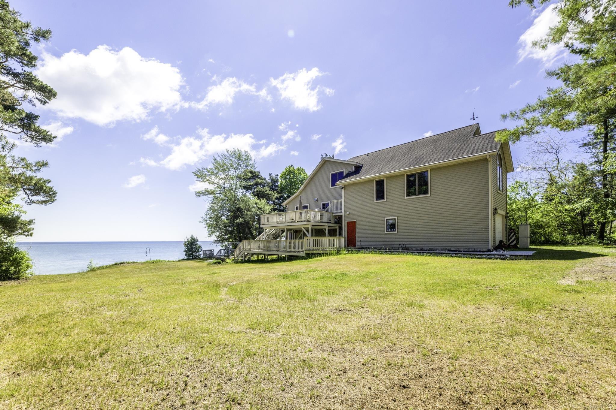 3388 N Lakeshore Road