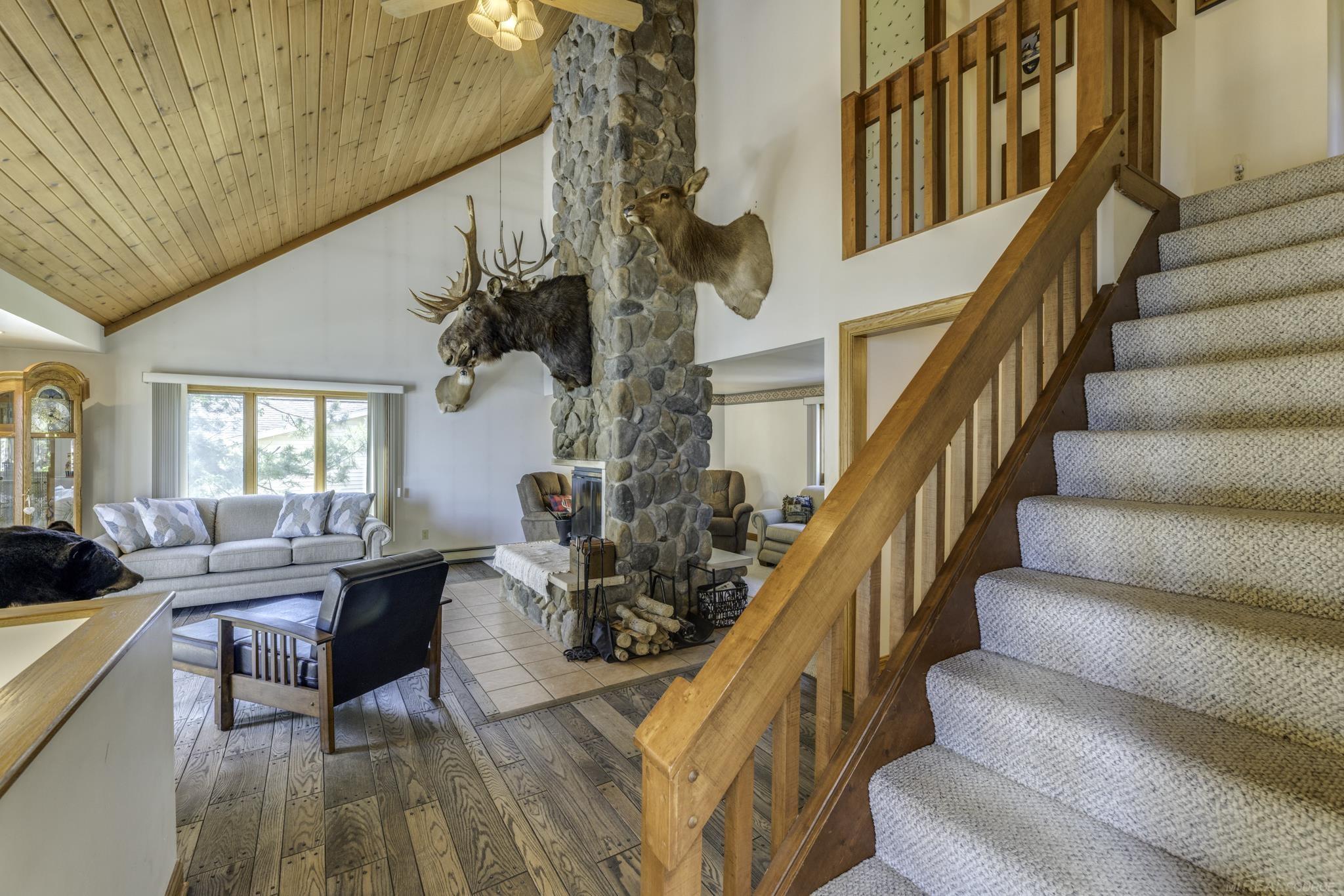 3388 N Lakeshore Road