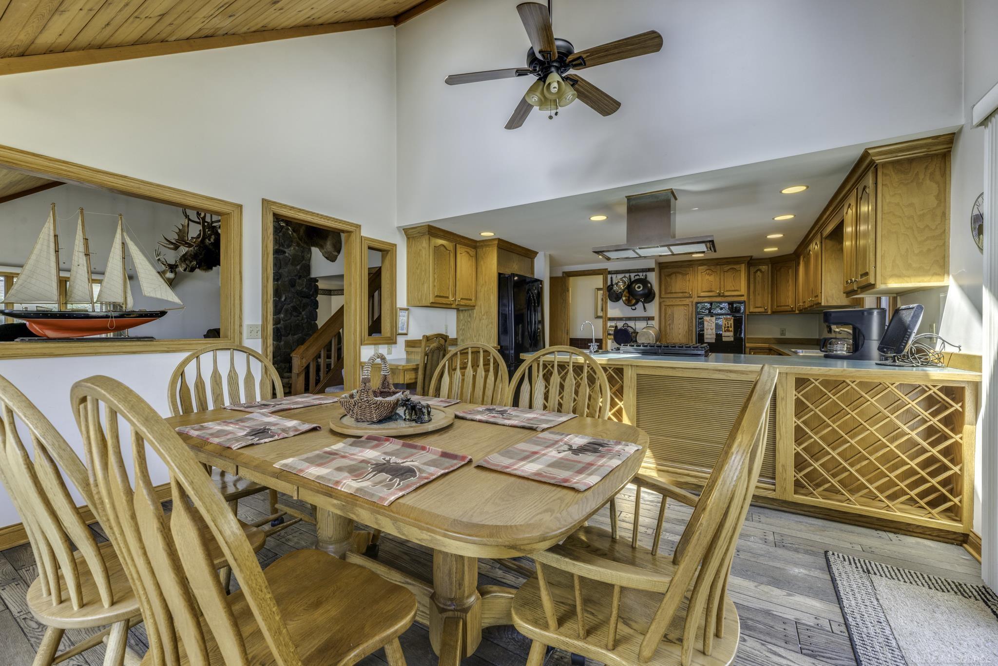 3388 N Lakeshore Road