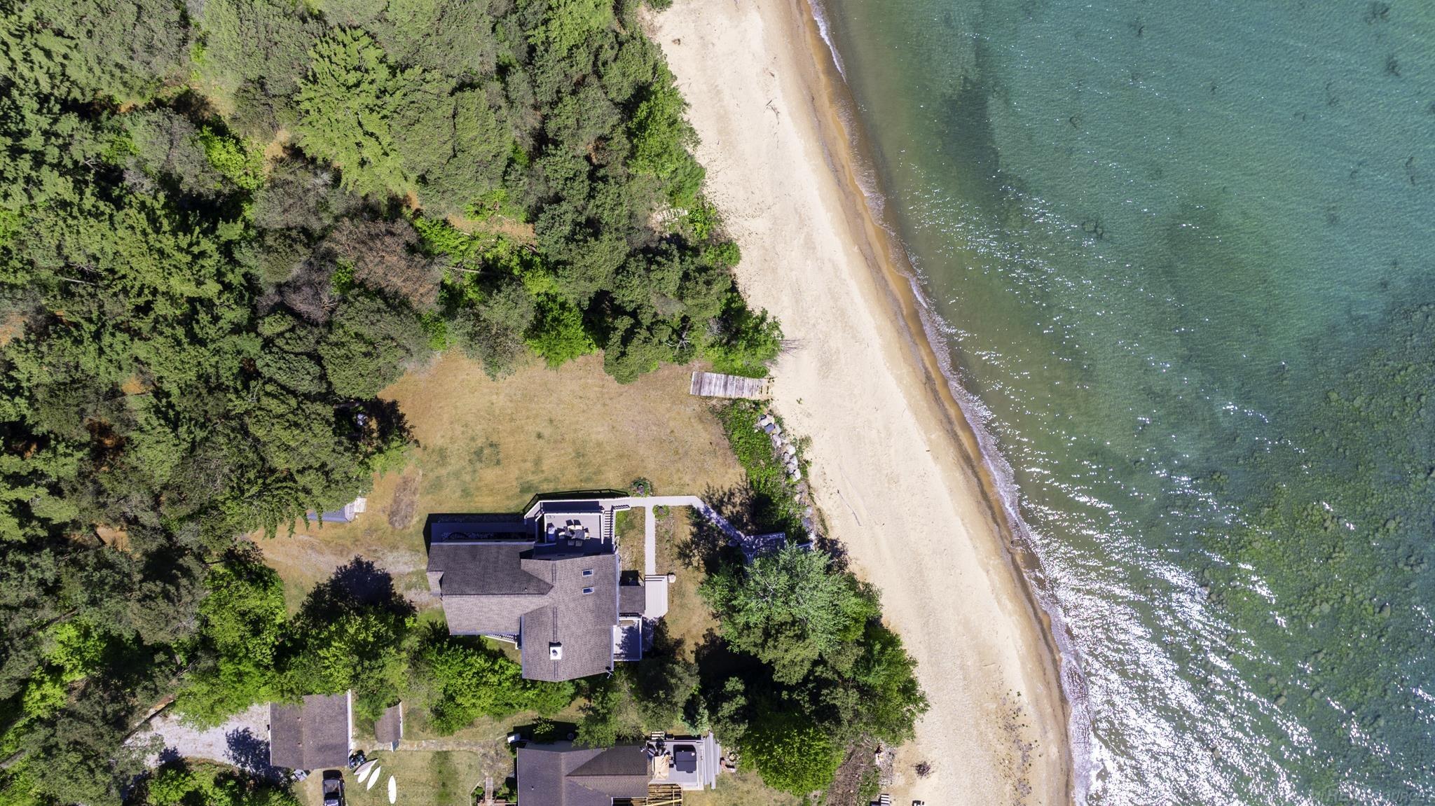 3388 N Lakeshore Road