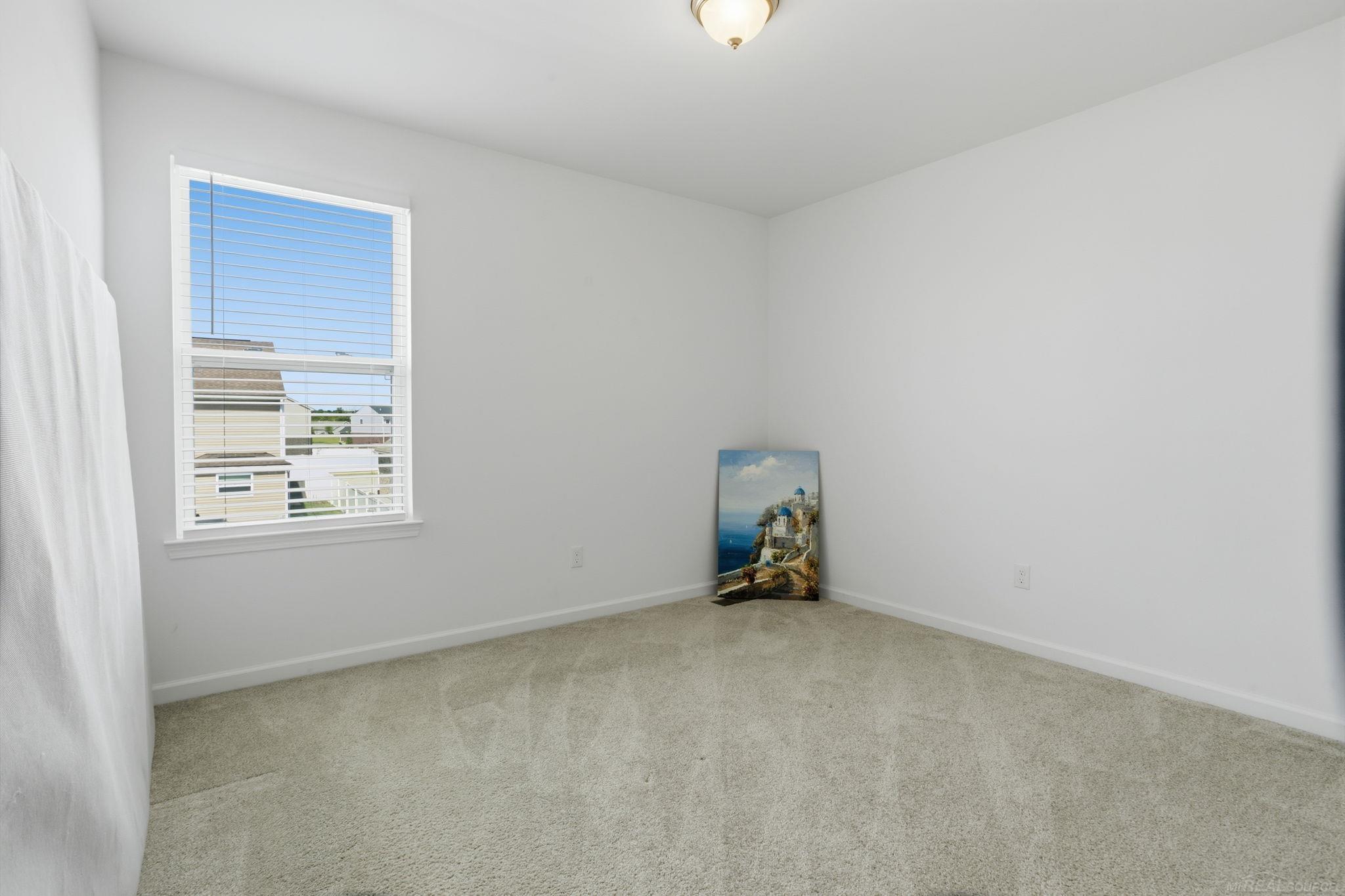 48643 Pioneer Avenue