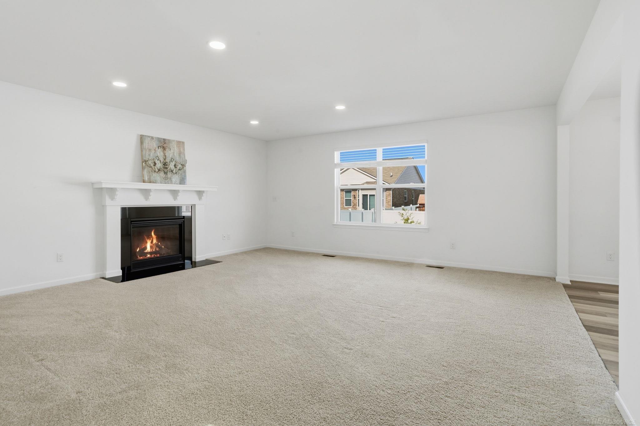 48643 Pioneer Avenue