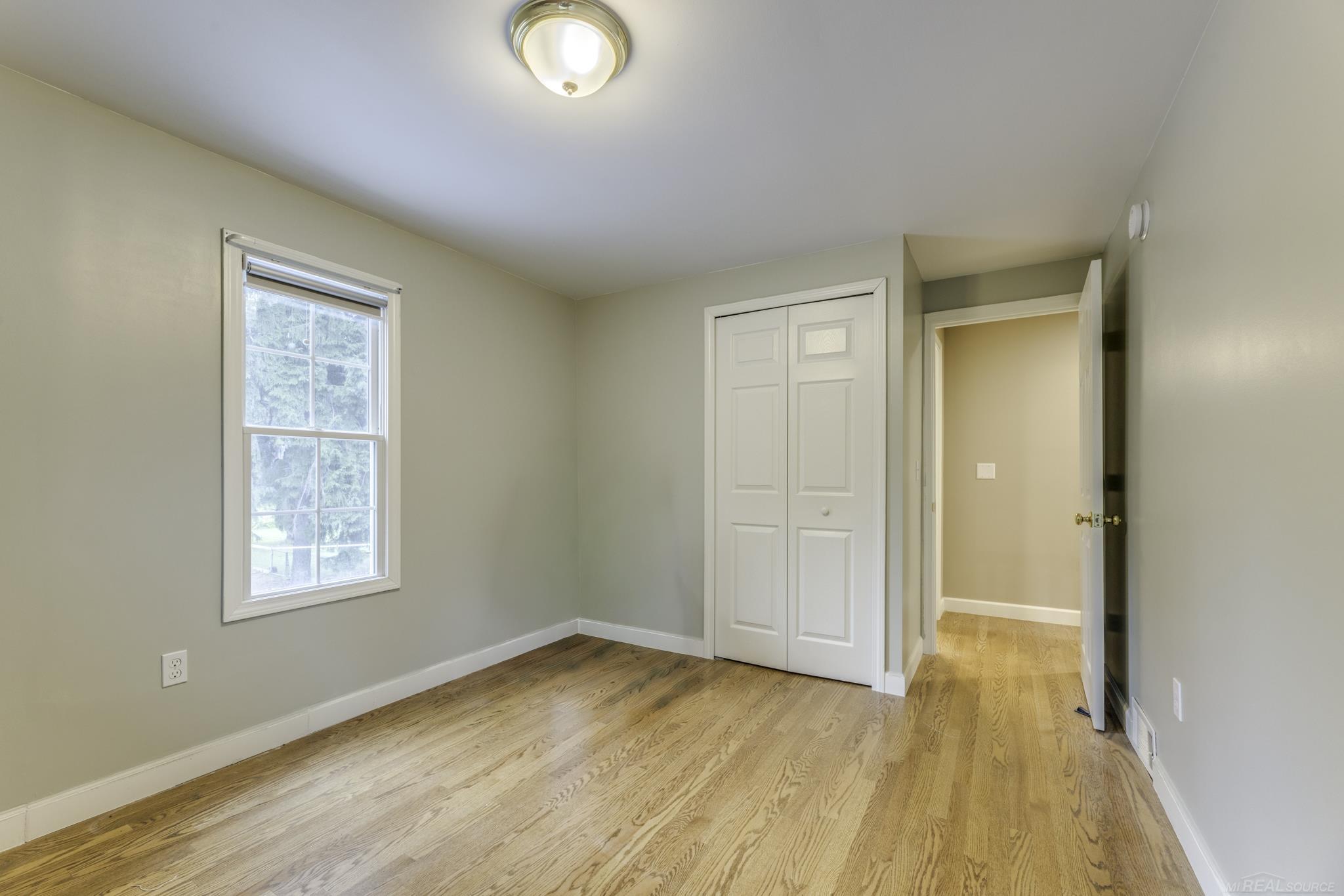 4484 Lakeshore Road