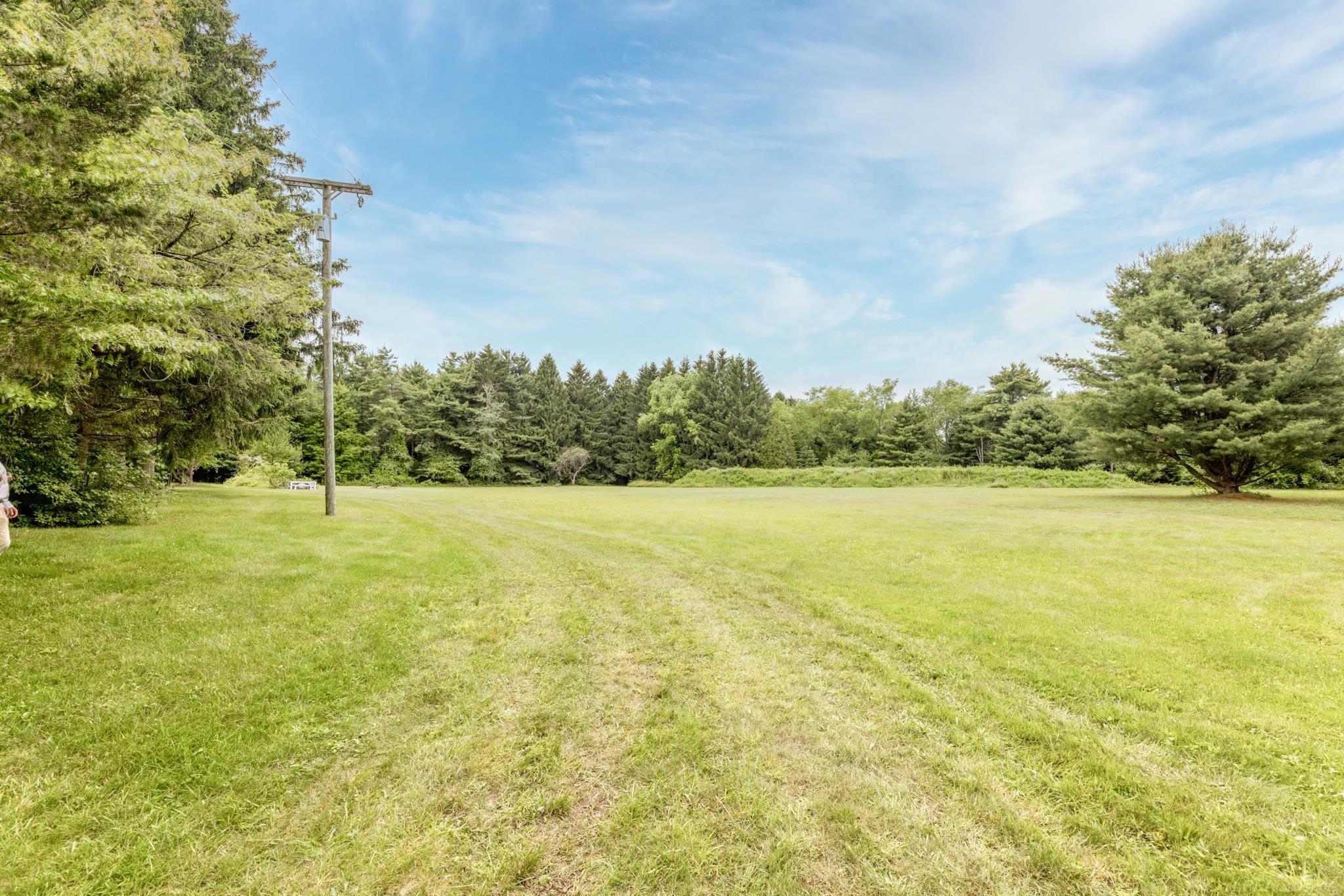 4484 Lakeshore Road