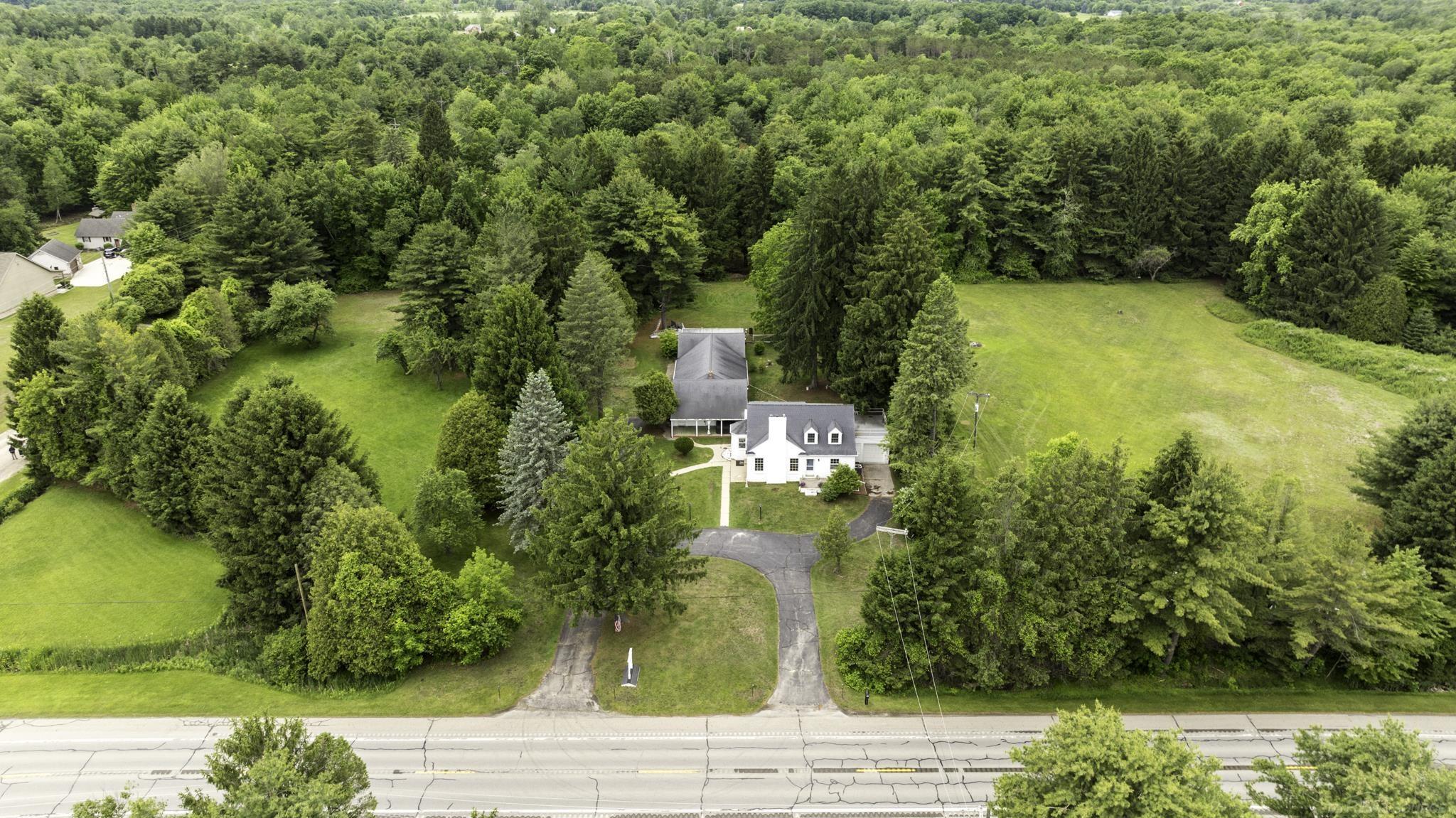 4484 Lakeshore Road