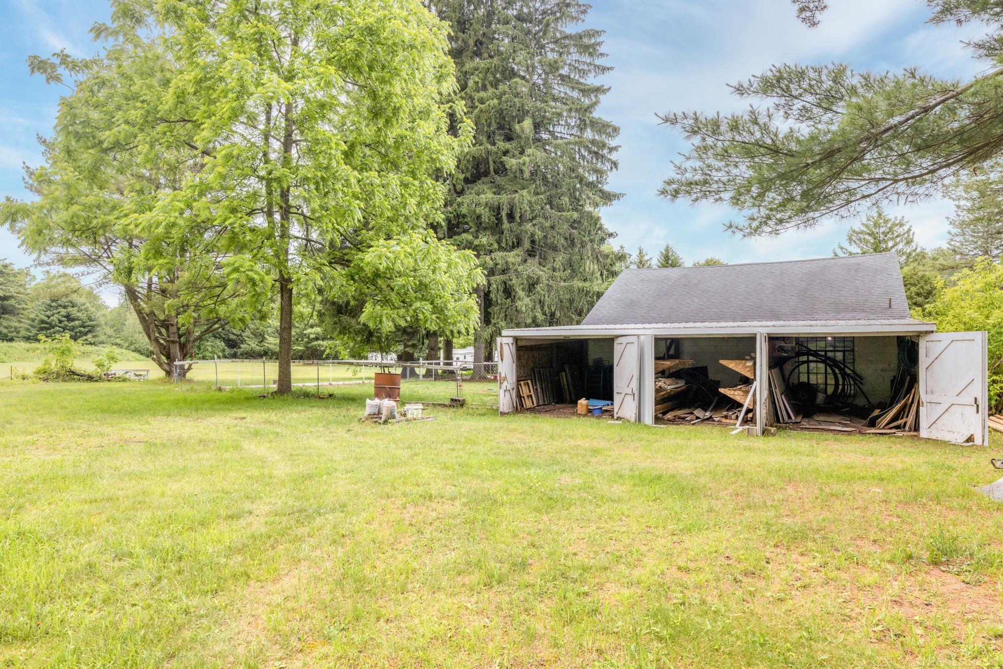 4484 Lakeshore Road