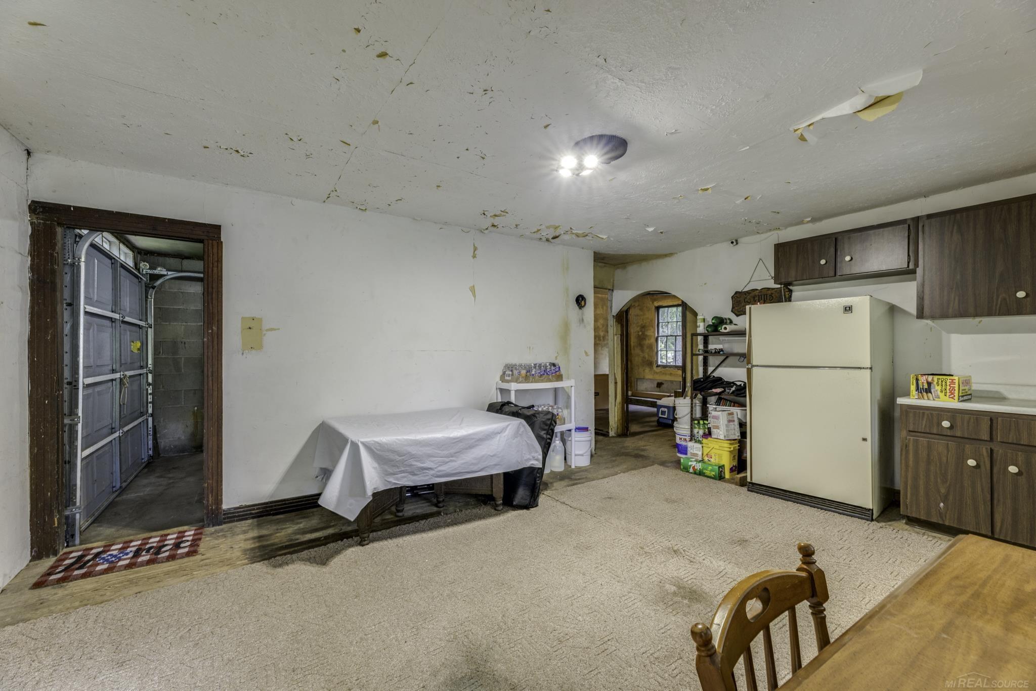 4484 Lakeshore Road
