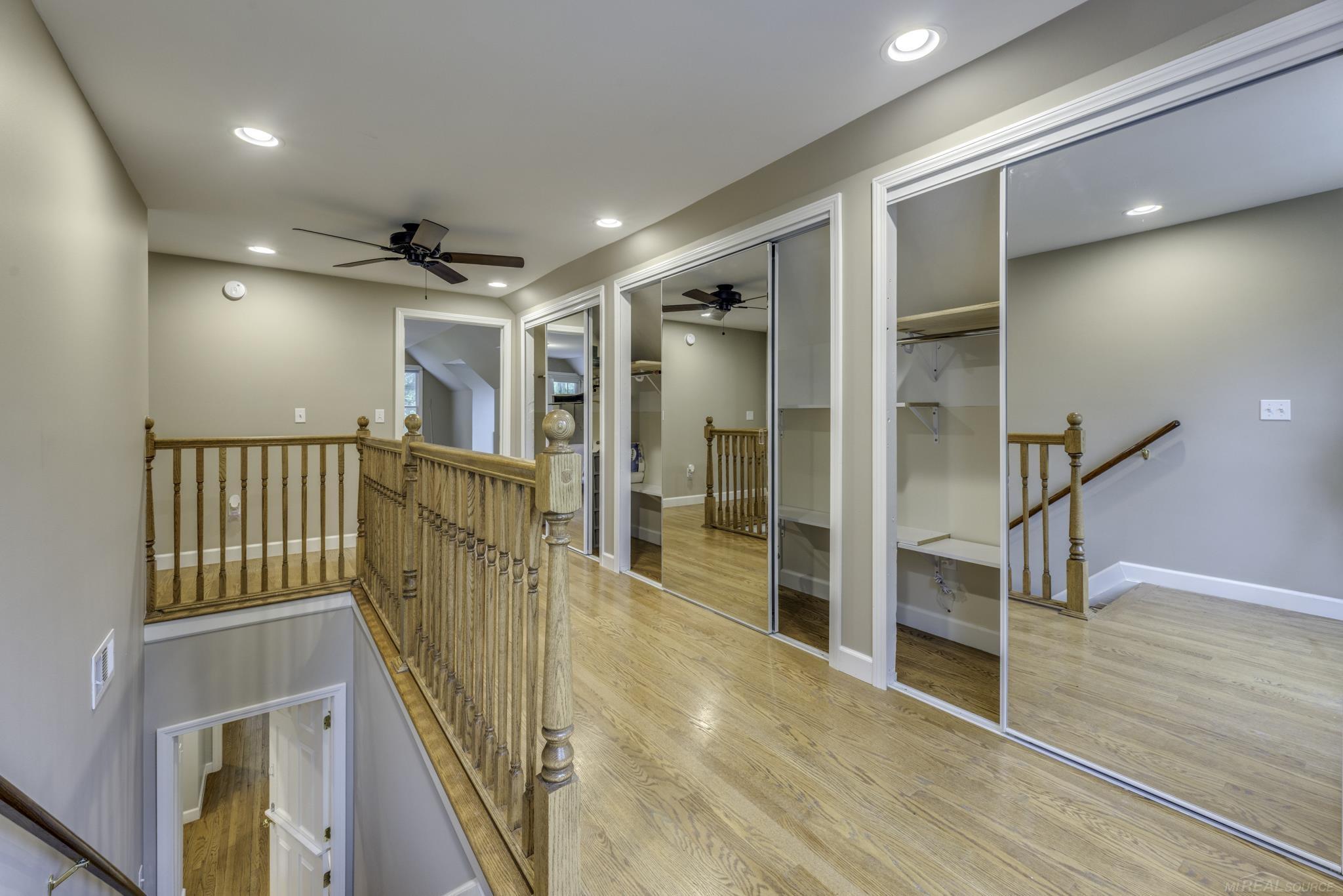 4484 Lakeshore Road