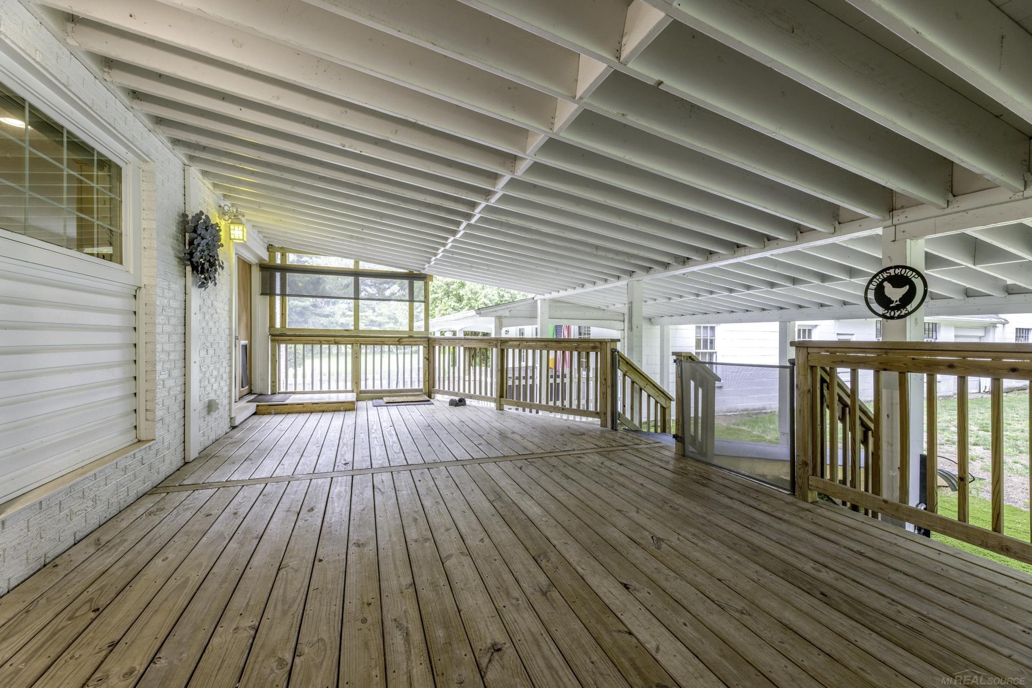 4484 Lakeshore Road