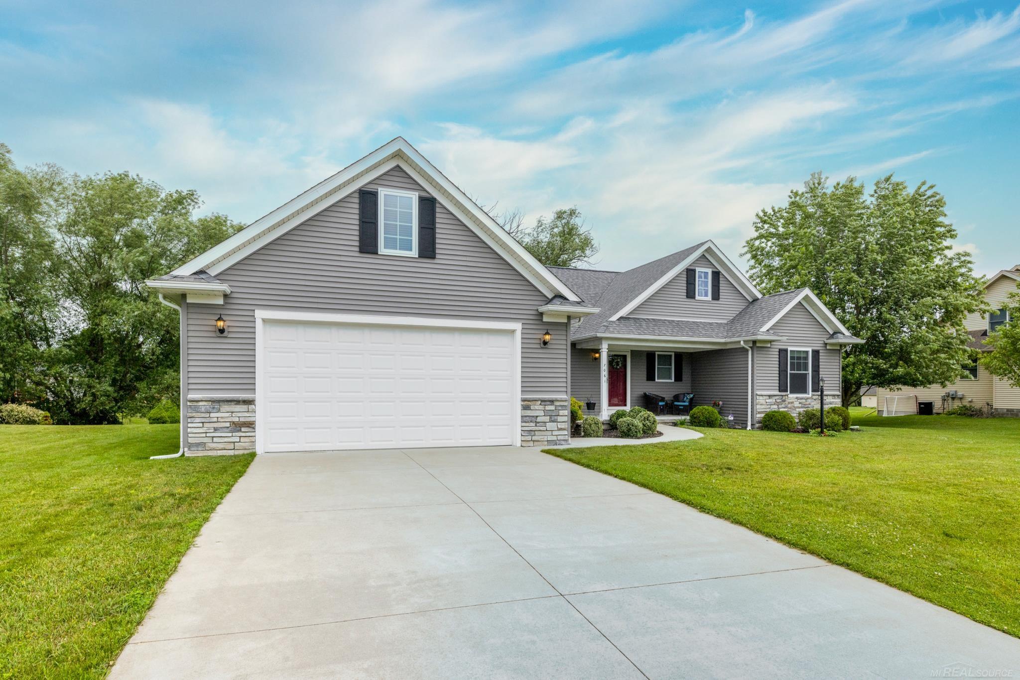 7061 Greenbush Lane