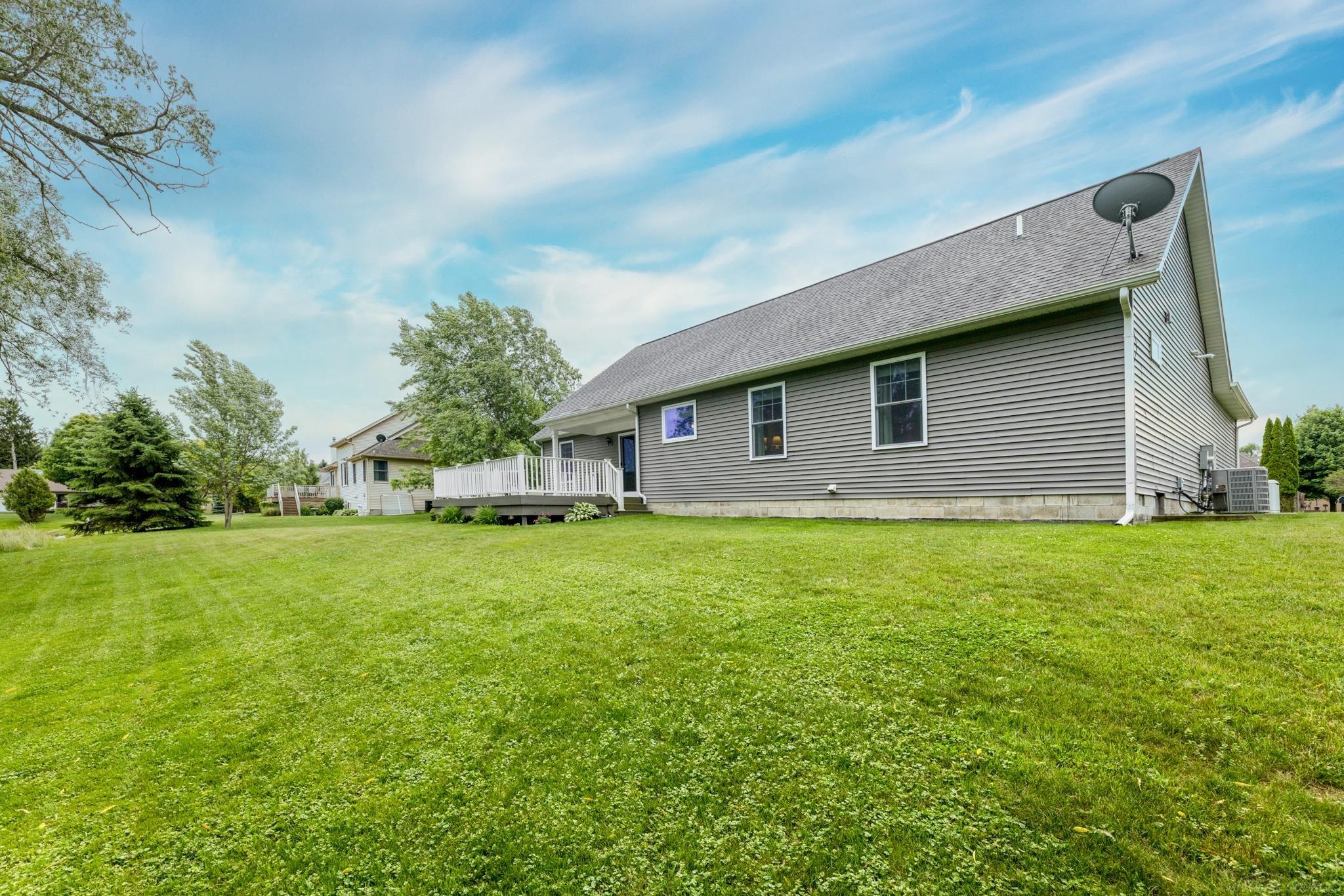 7061 Greenbush Lane