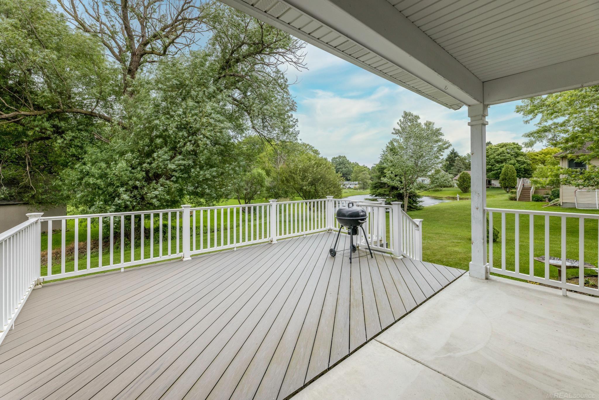 7061 Greenbush Lane