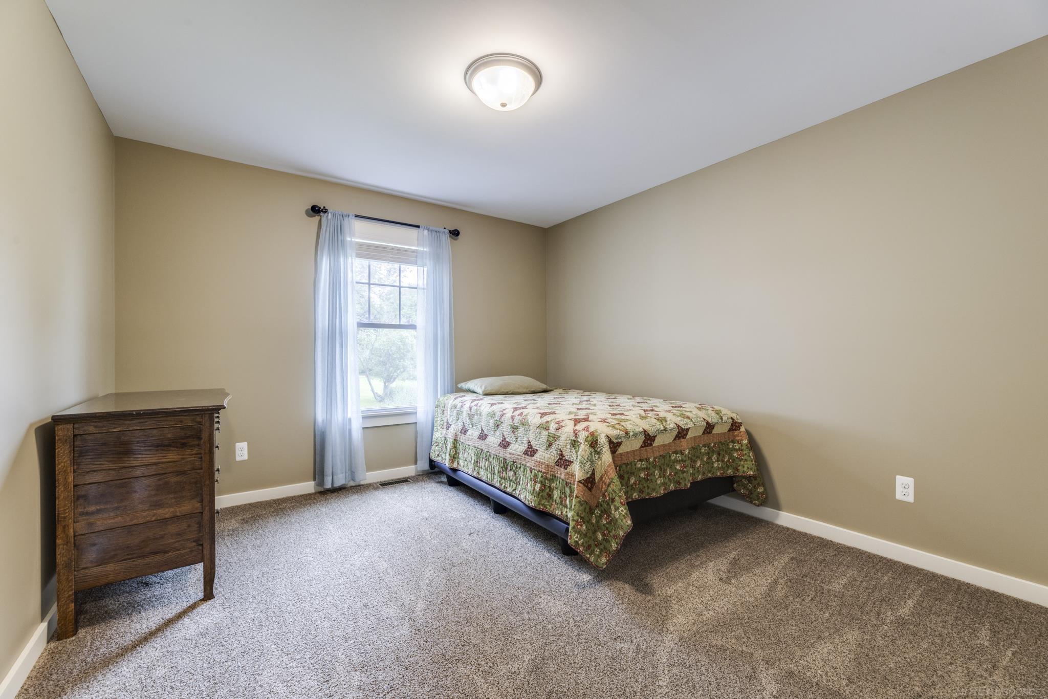 7061 Greenbush Lane