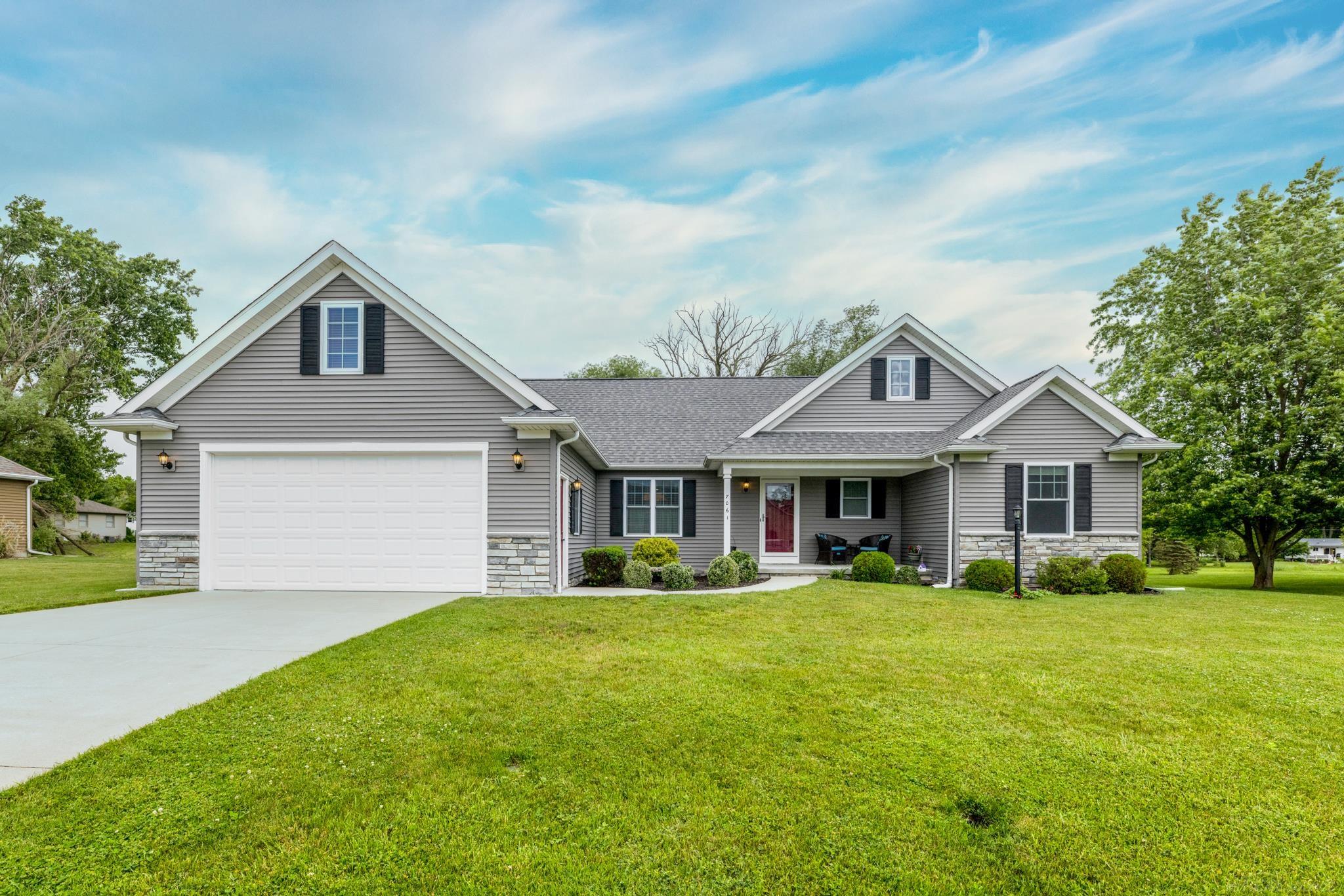 7061 Greenbush Lane