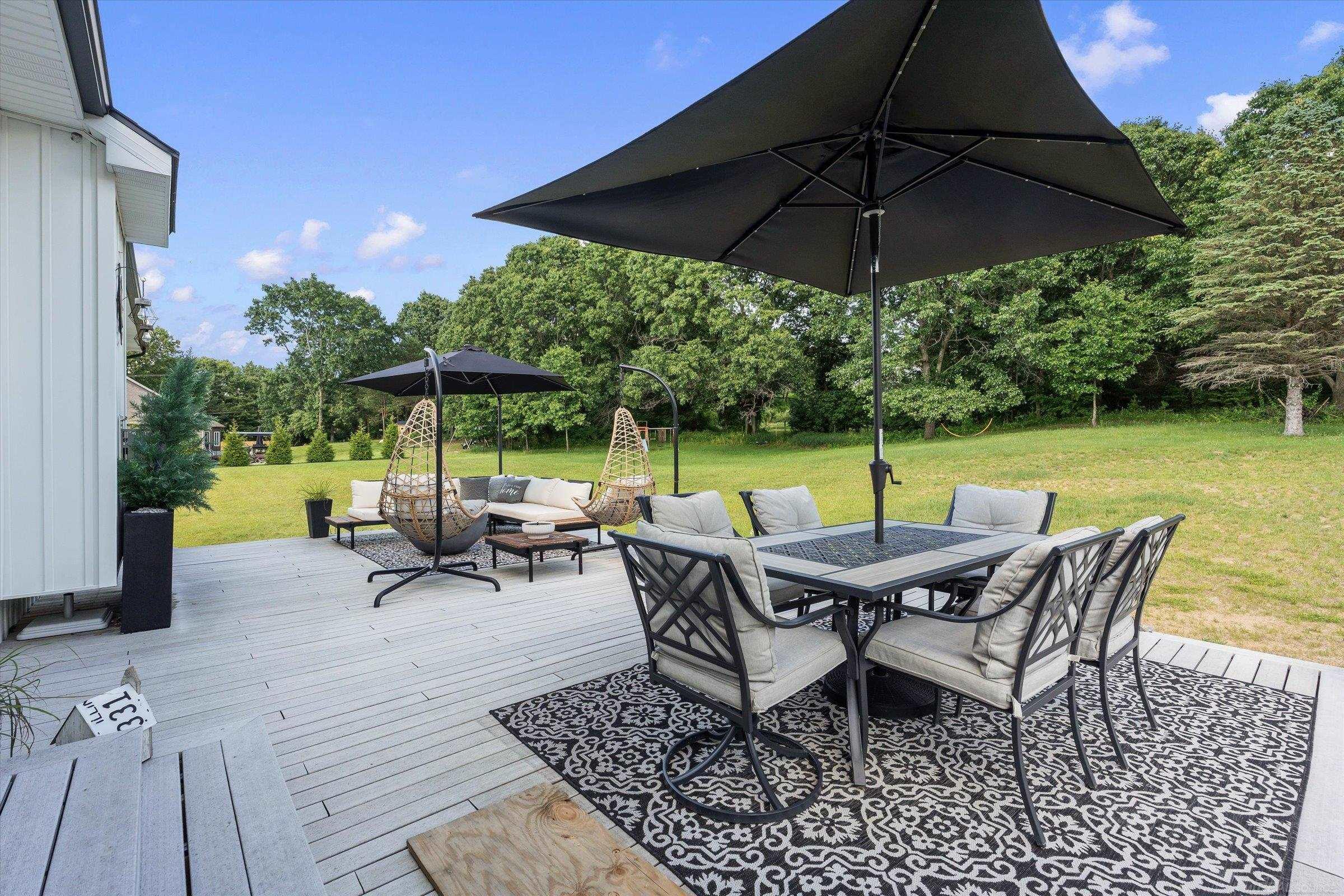 370 Windridge Lane